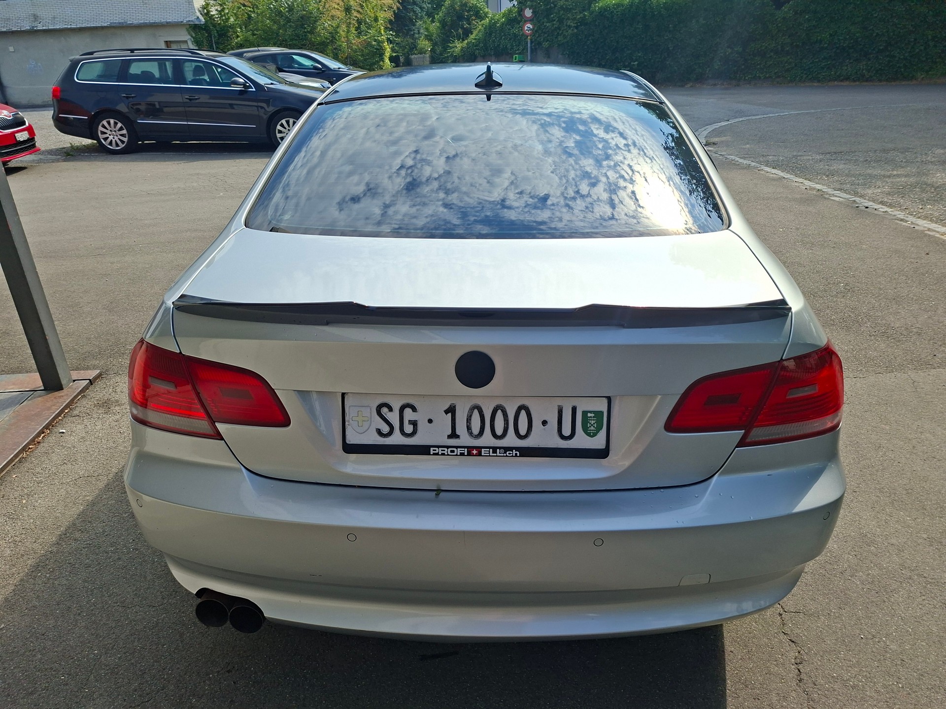 BMW 325i Coupé-image-2