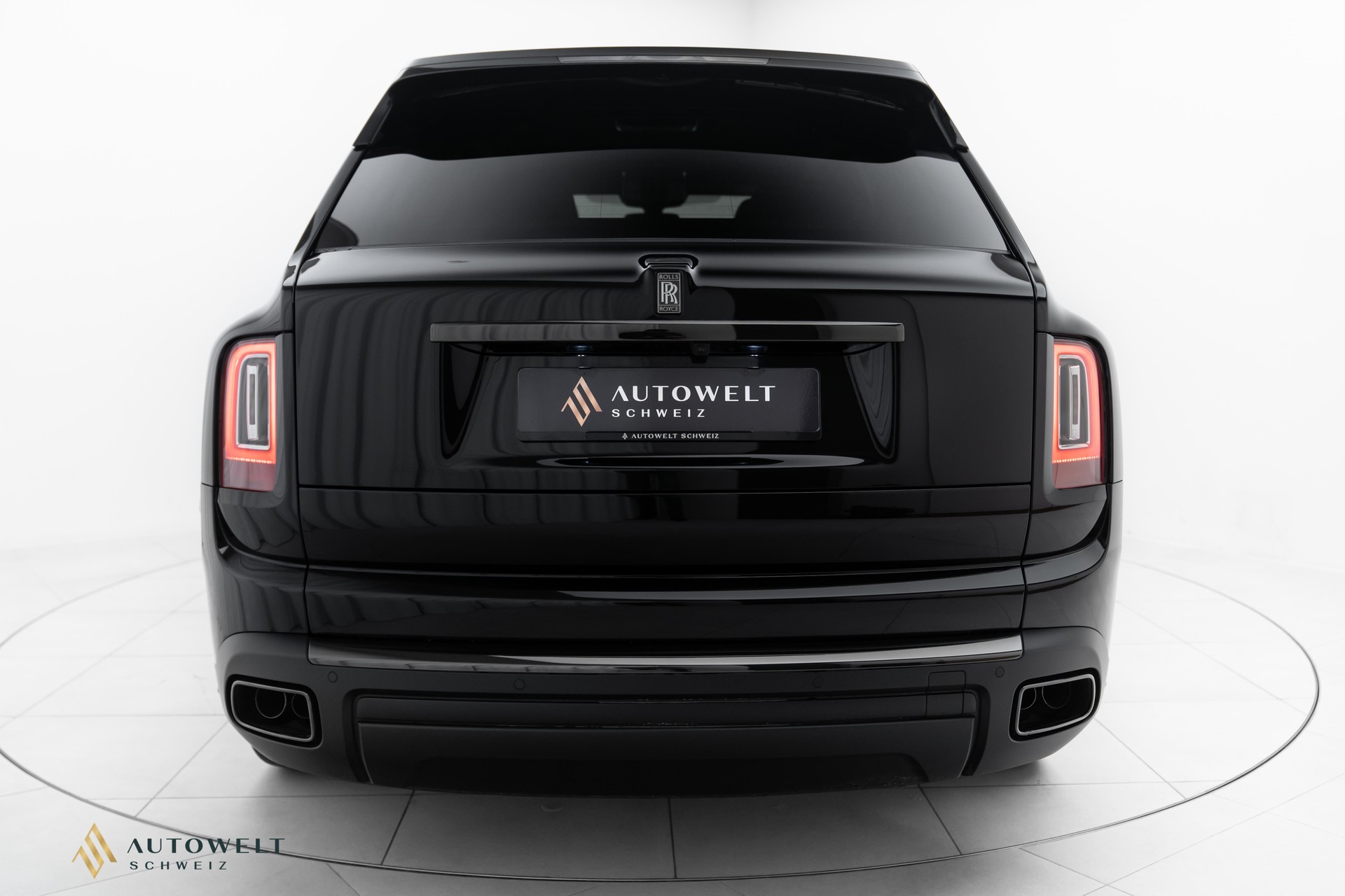 ROLLS-ROYCE Cullinan 6.7 V12 Black Badge-image-4