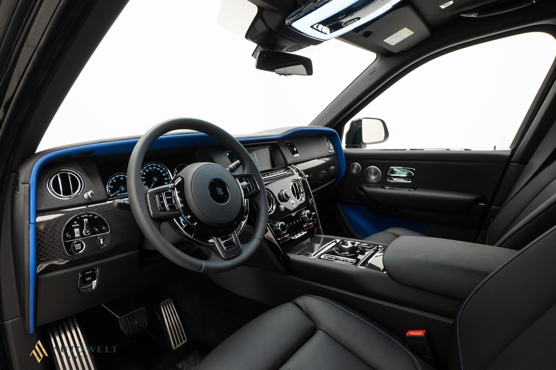 ROLLS-ROYCE Cullinan 6.7 V12 Black Badge-image-5