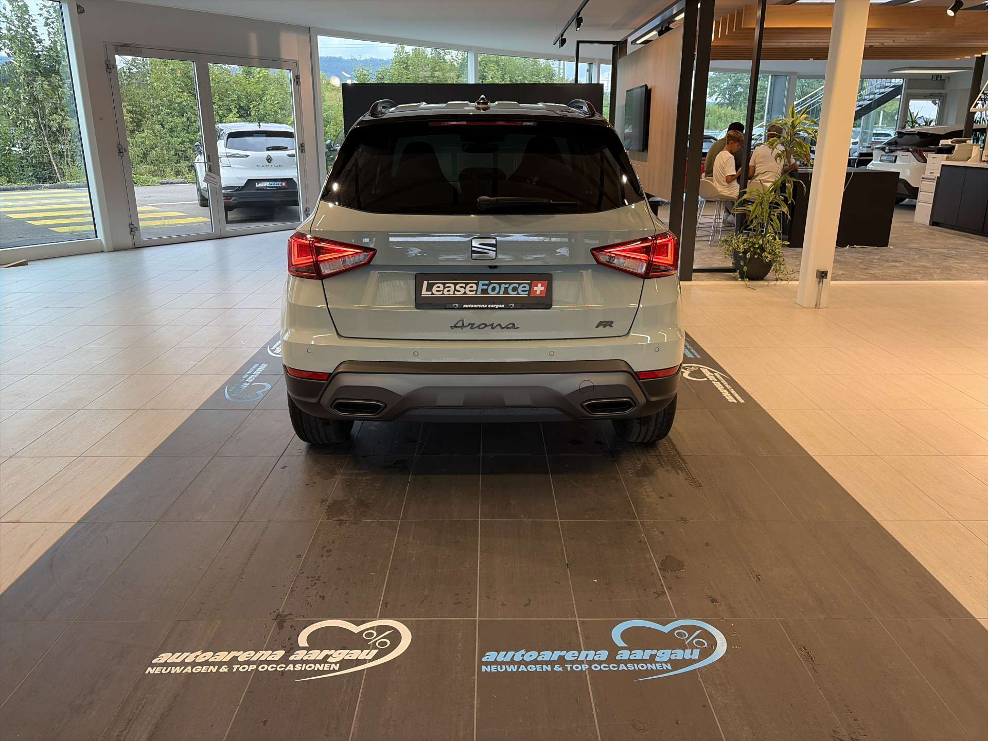 SEAT Arona 1.0 TSi Eco FR DSG-Automat-image-12