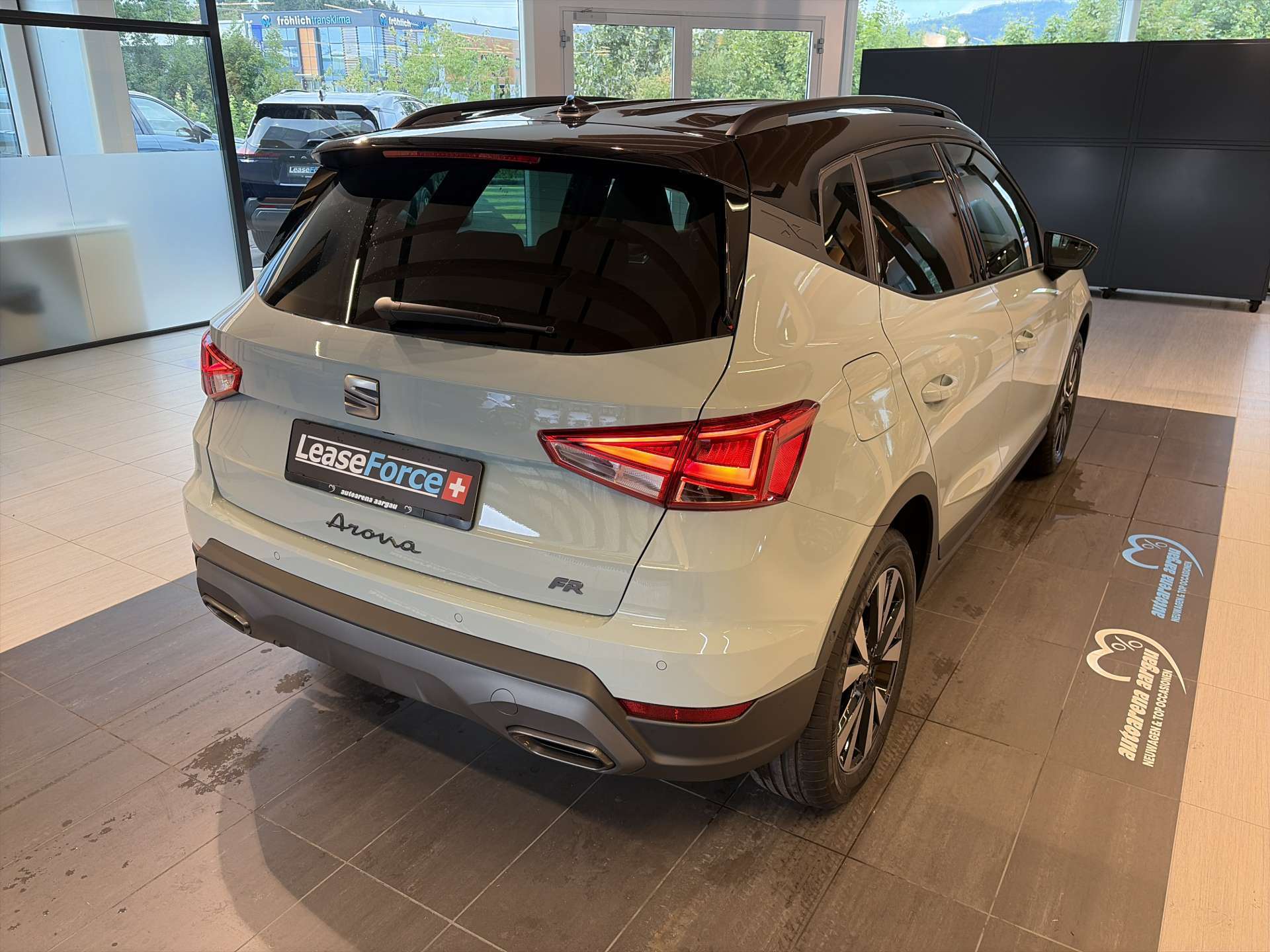 SEAT Arona 1.0 TSi Eco FR DSG-Automat-image-2