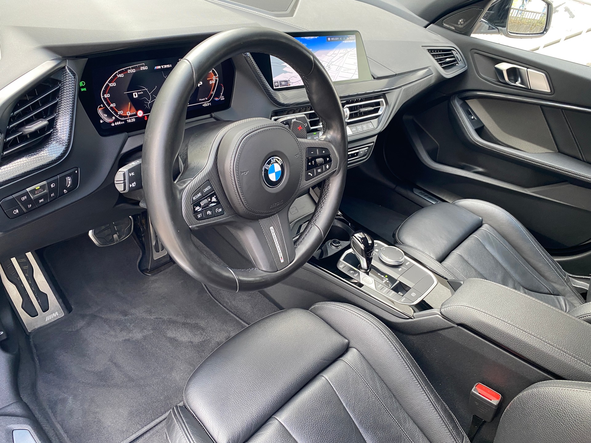 BMW M135i xDrive Swiss Performance Steptronic-image-24