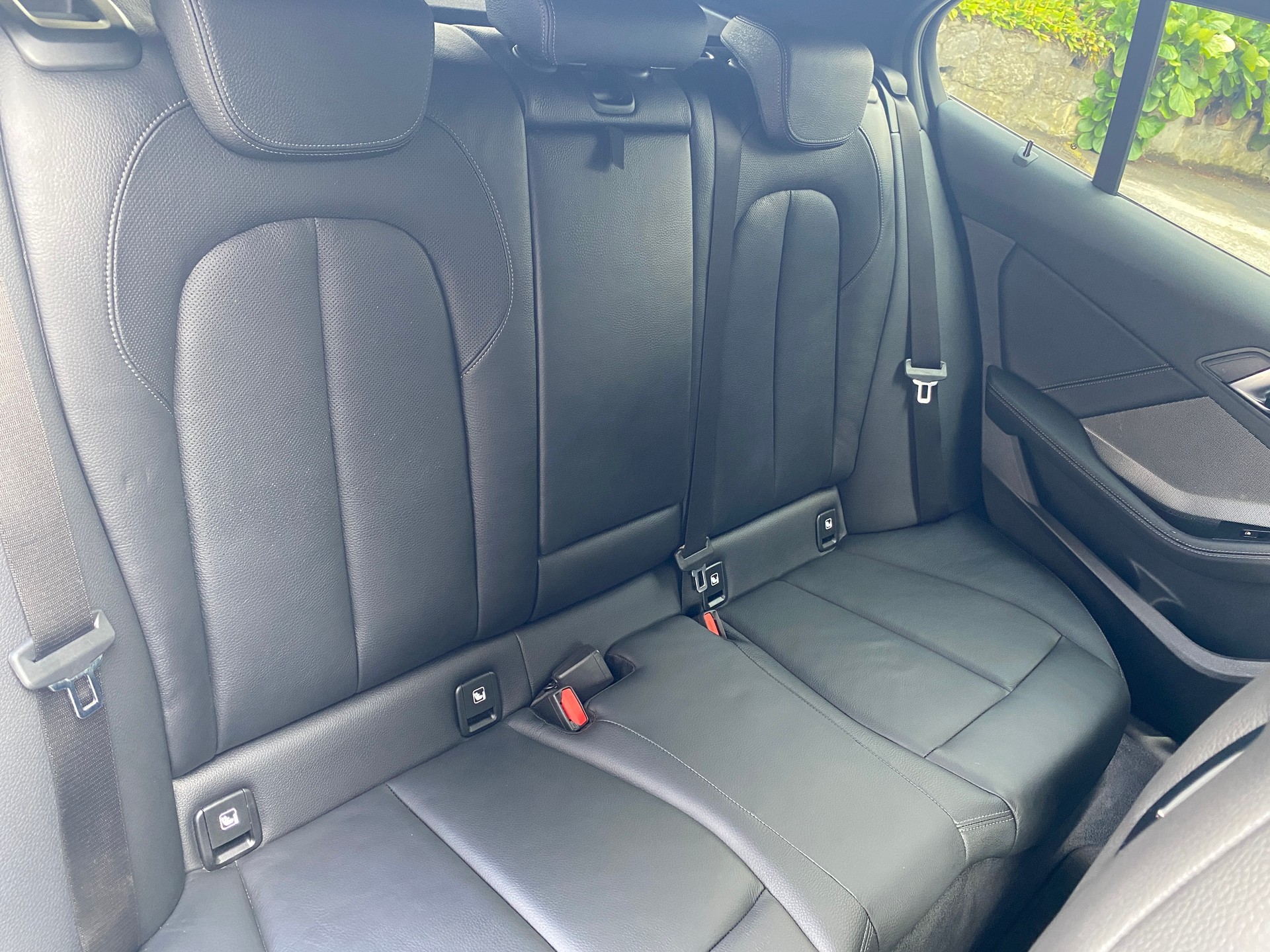BMW M135i xDrive Swiss Performance Steptronic-image-30
