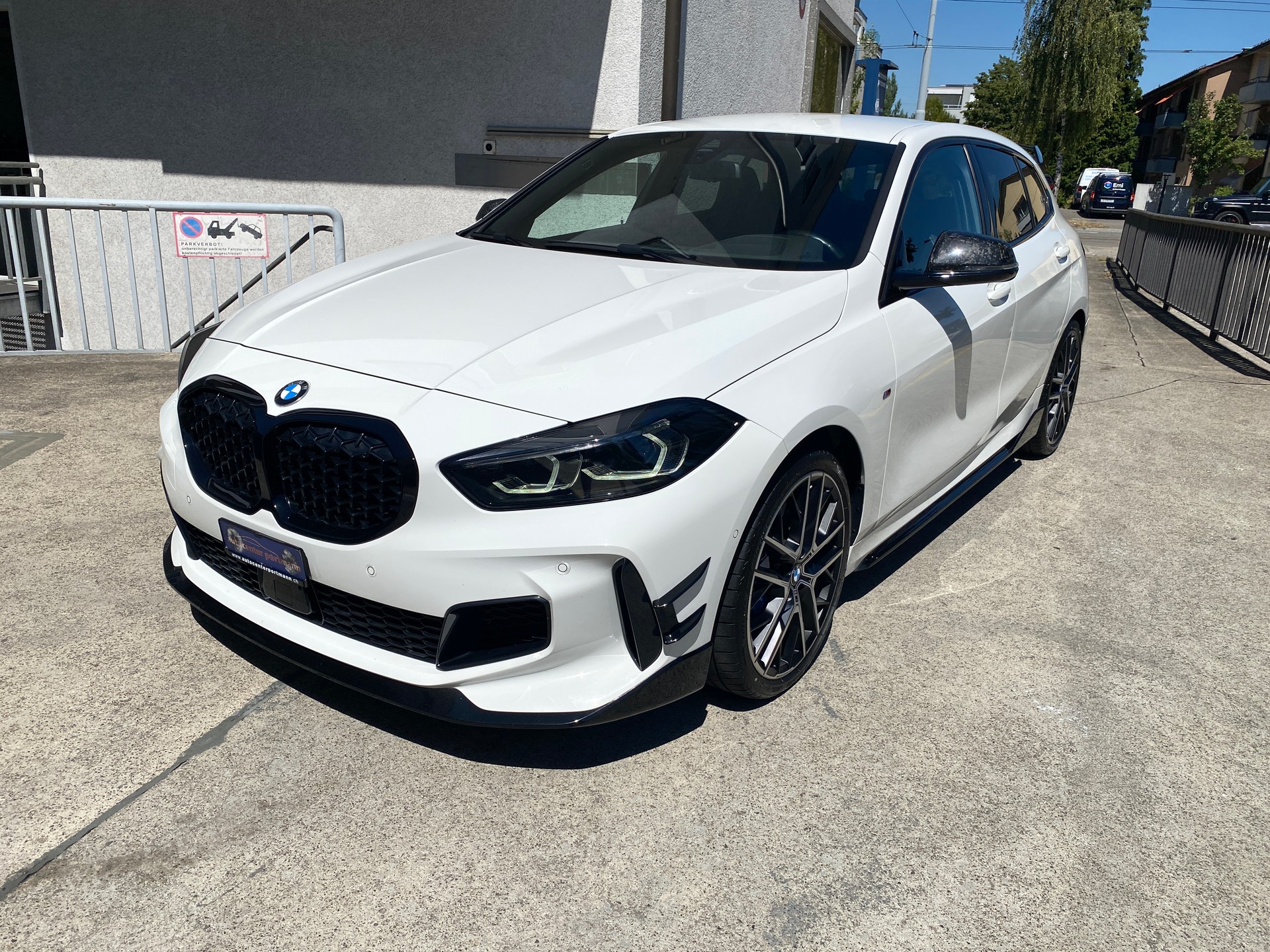 BMW M135i xDrive Swiss Performance Steptronic-image-2