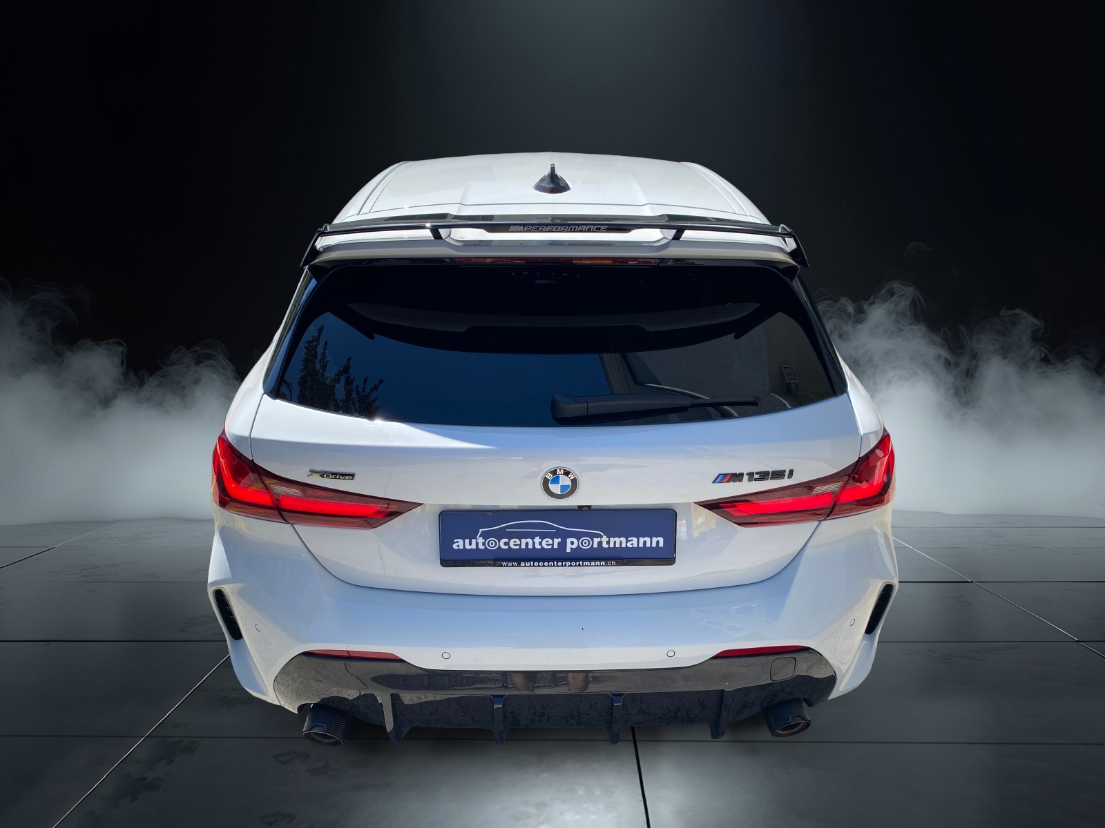 BMW M135i xDrive Swiss Performance Steptronic-image-12