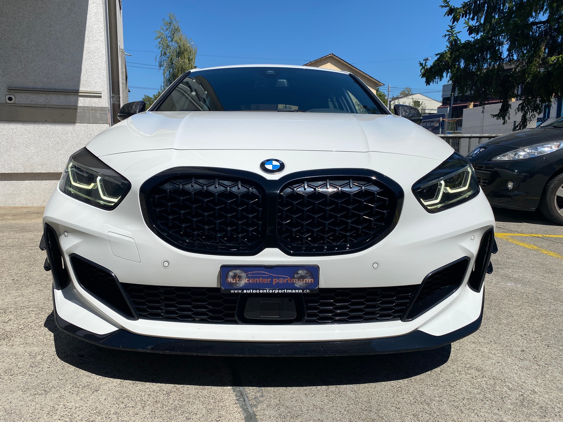 BMW M135i xDrive Swiss Performance Steptronic-image-6