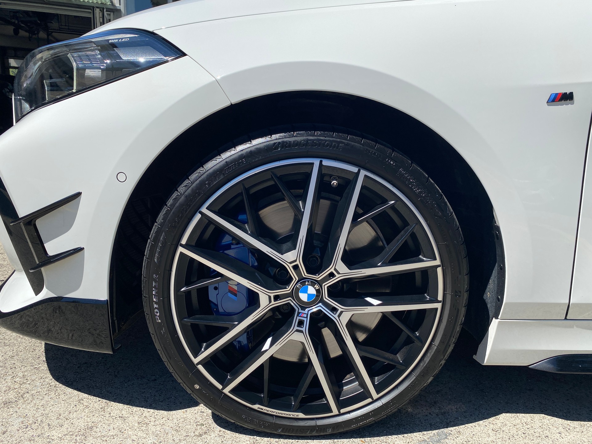 BMW M135i xDrive Swiss Performance Steptronic-image-13