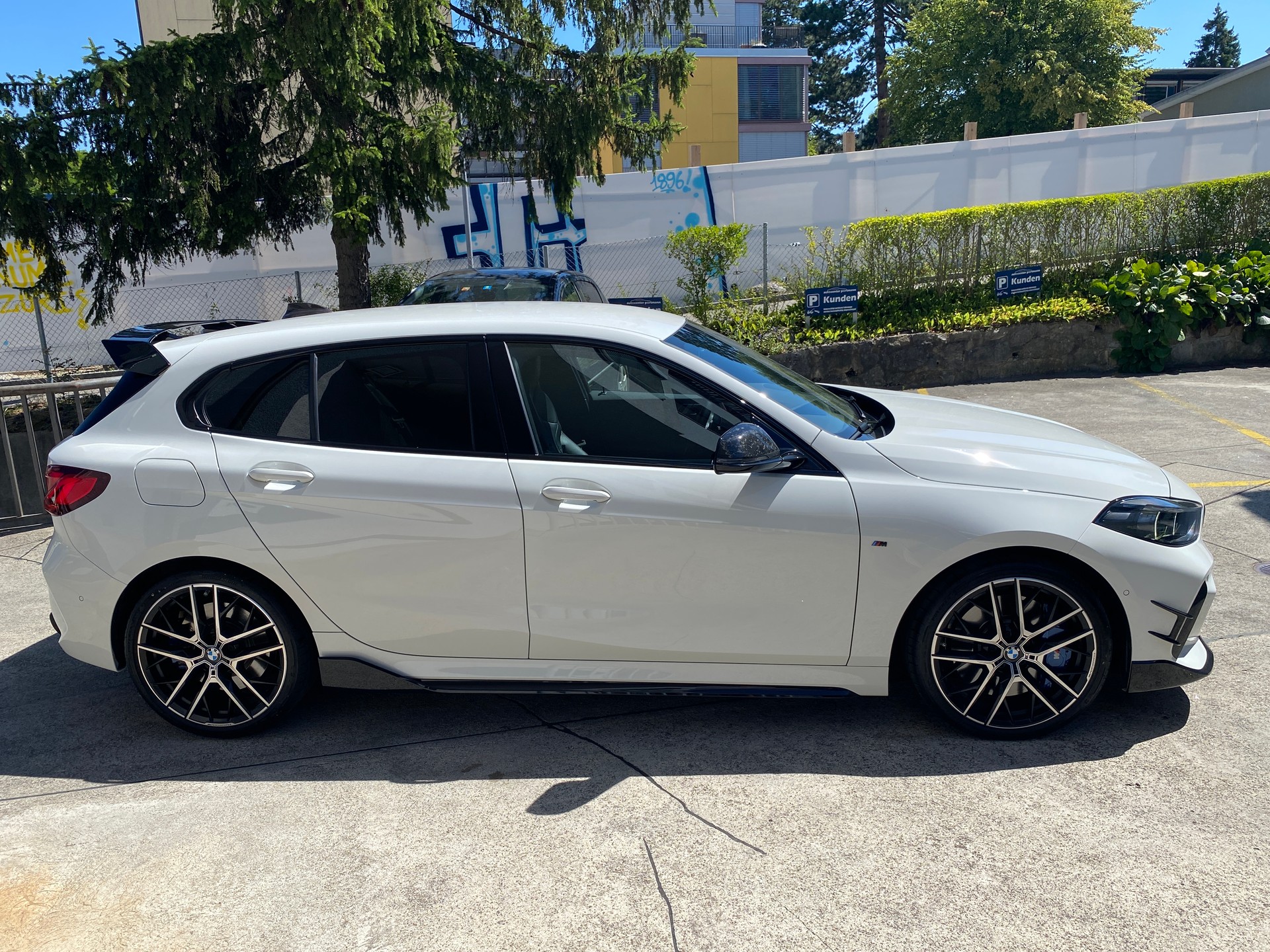 BMW M135i xDrive Swiss Performance Steptronic-image-8