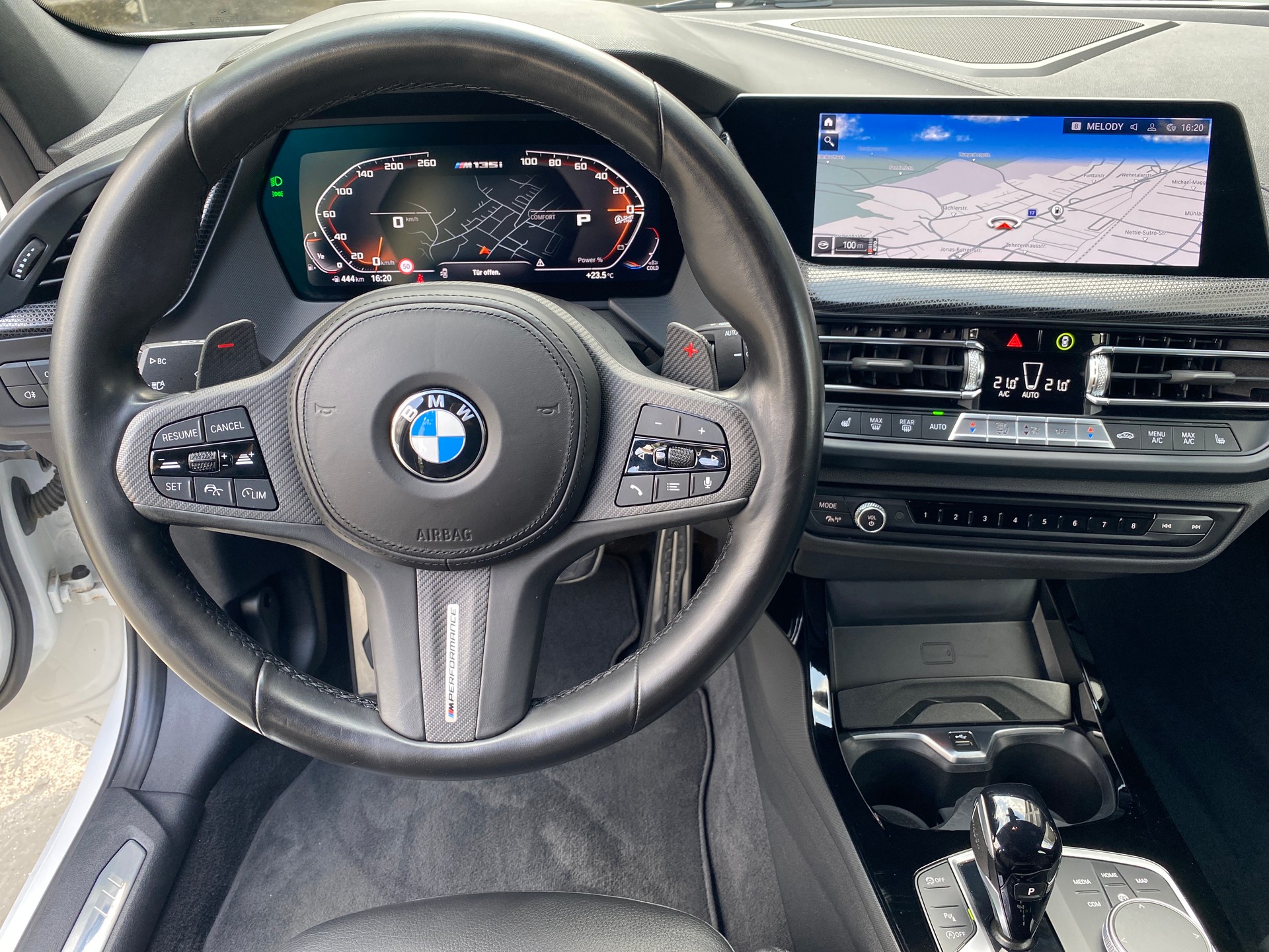 BMW M135i xDrive Swiss Performance Steptronic-image-19