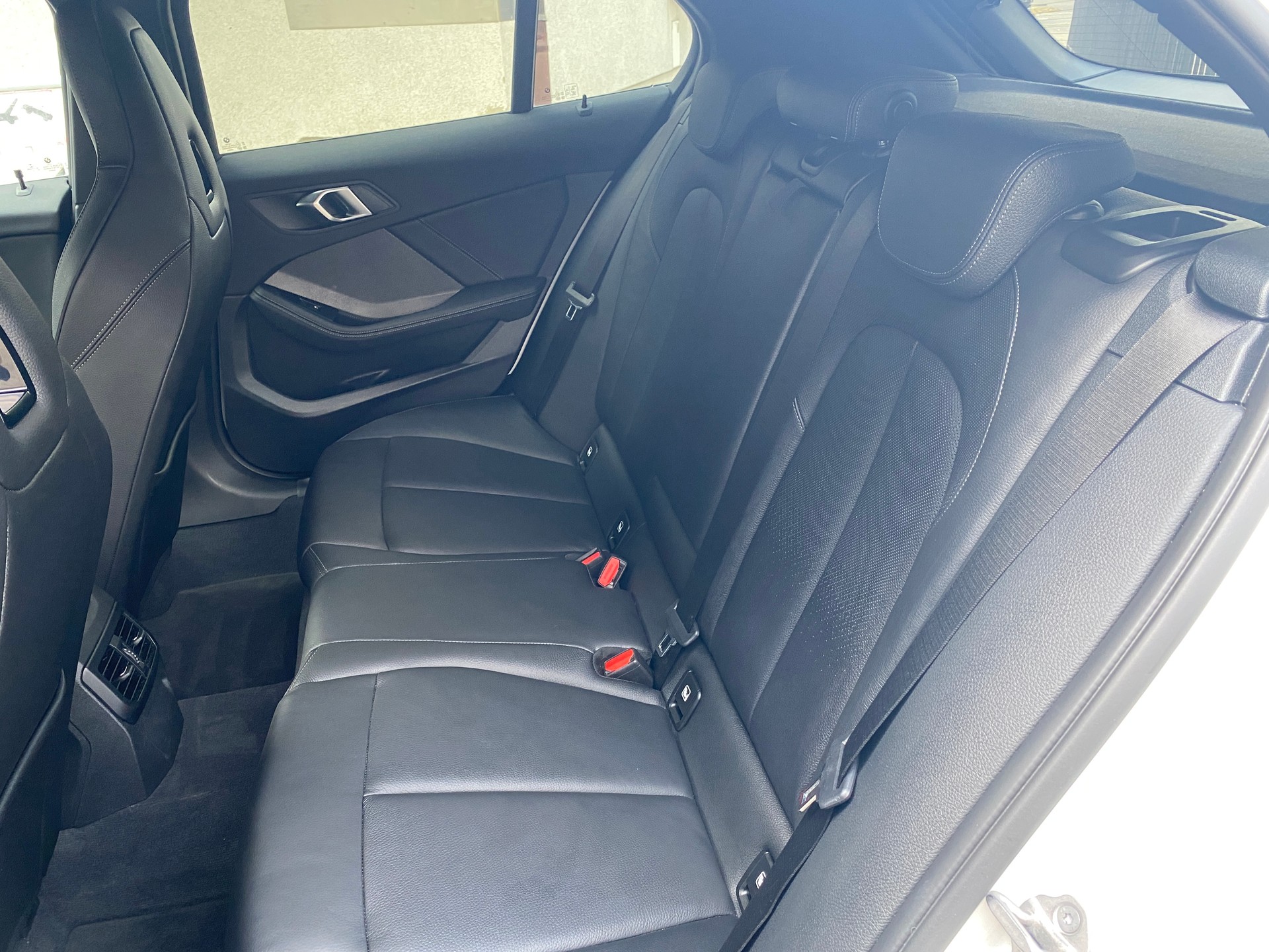 BMW M135i xDrive Swiss Performance Steptronic-image-29