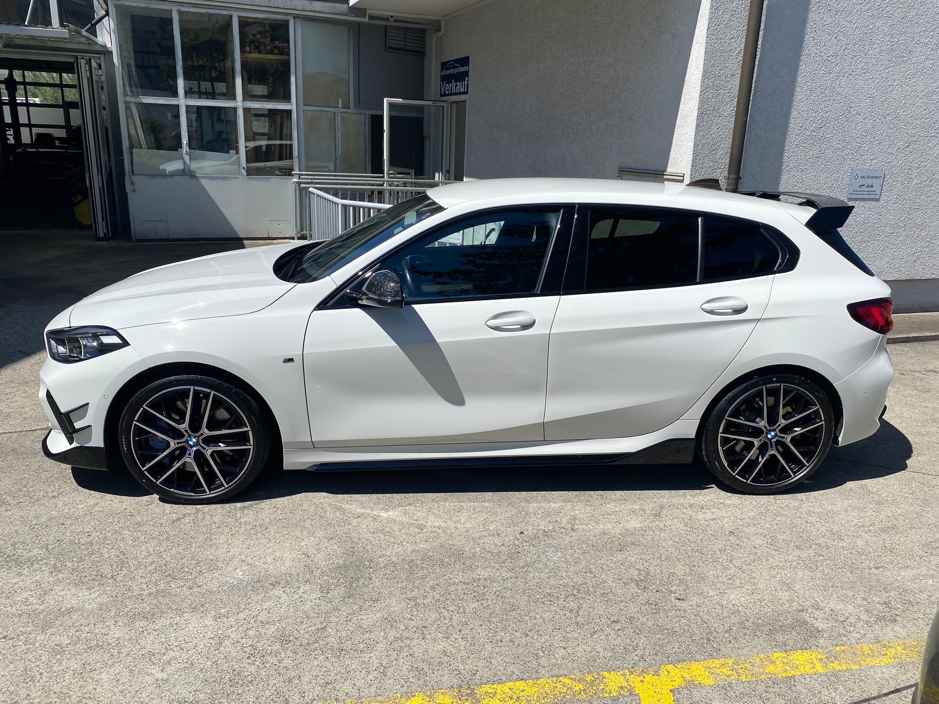 BMW M135i xDrive Swiss Performance Steptronic-image-7