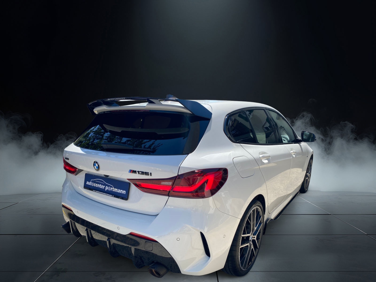 BMW M135i xDrive Swiss Performance Steptronic-image-9