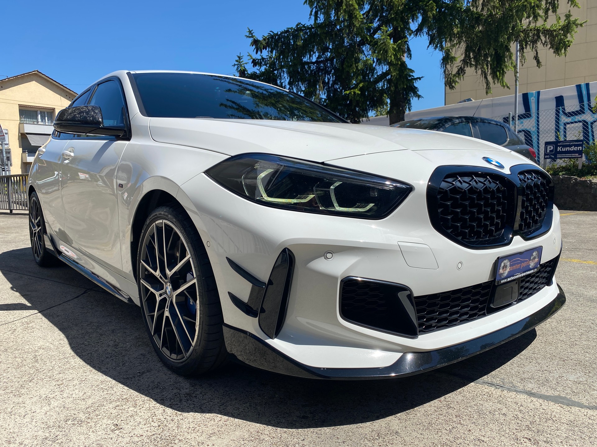 BMW M135i xDrive Swiss Performance Steptronic-image-1
