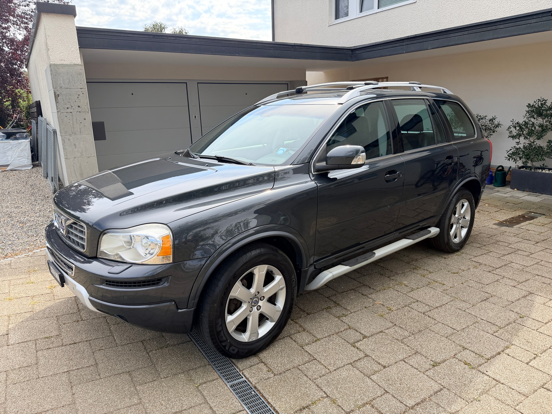 VOLVO 2.4D5 Summum 7P. AWD-image-0