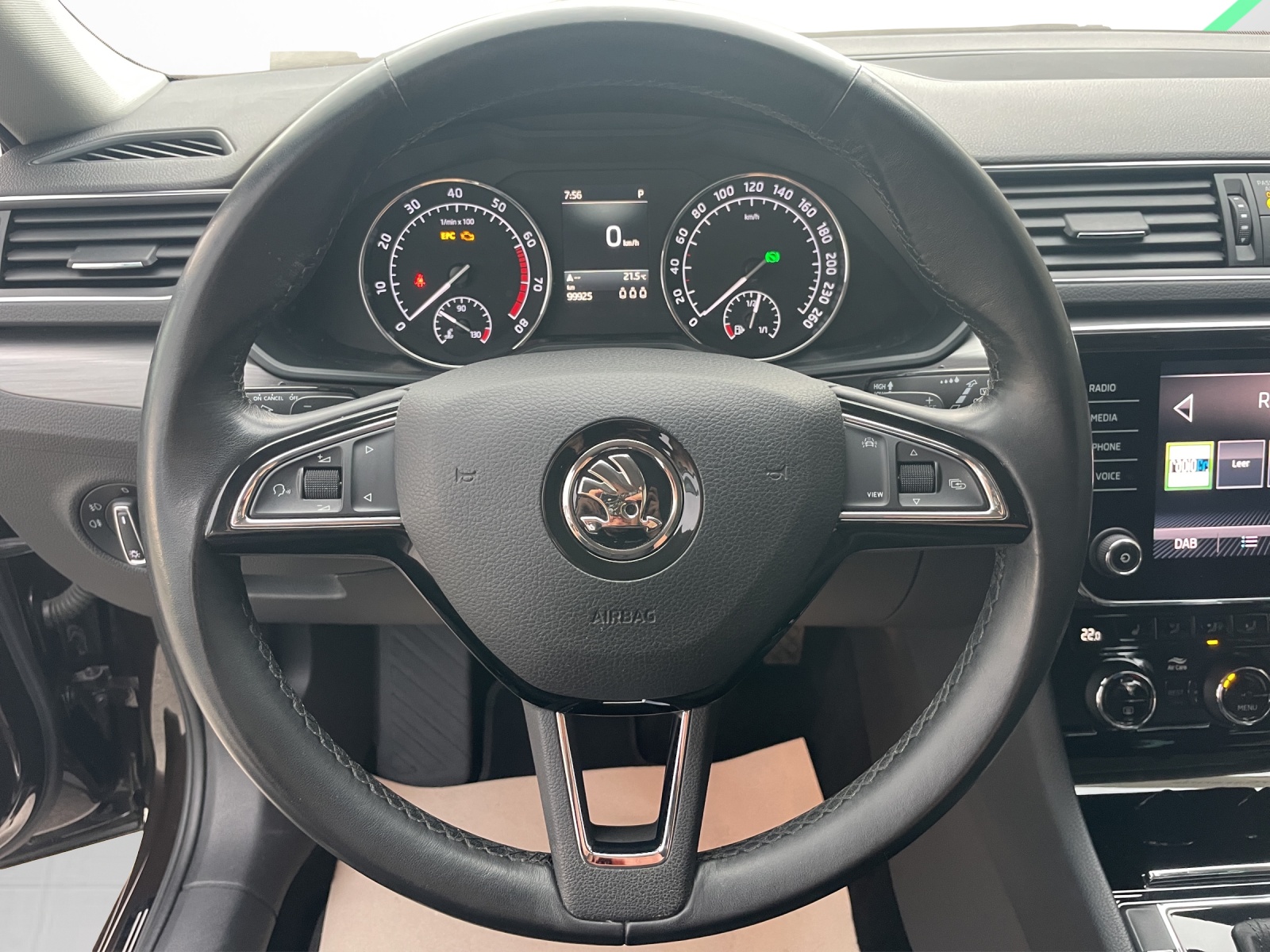 SKODA Superb Combi 1.5 TSI ACT Ambition DSG-image-7