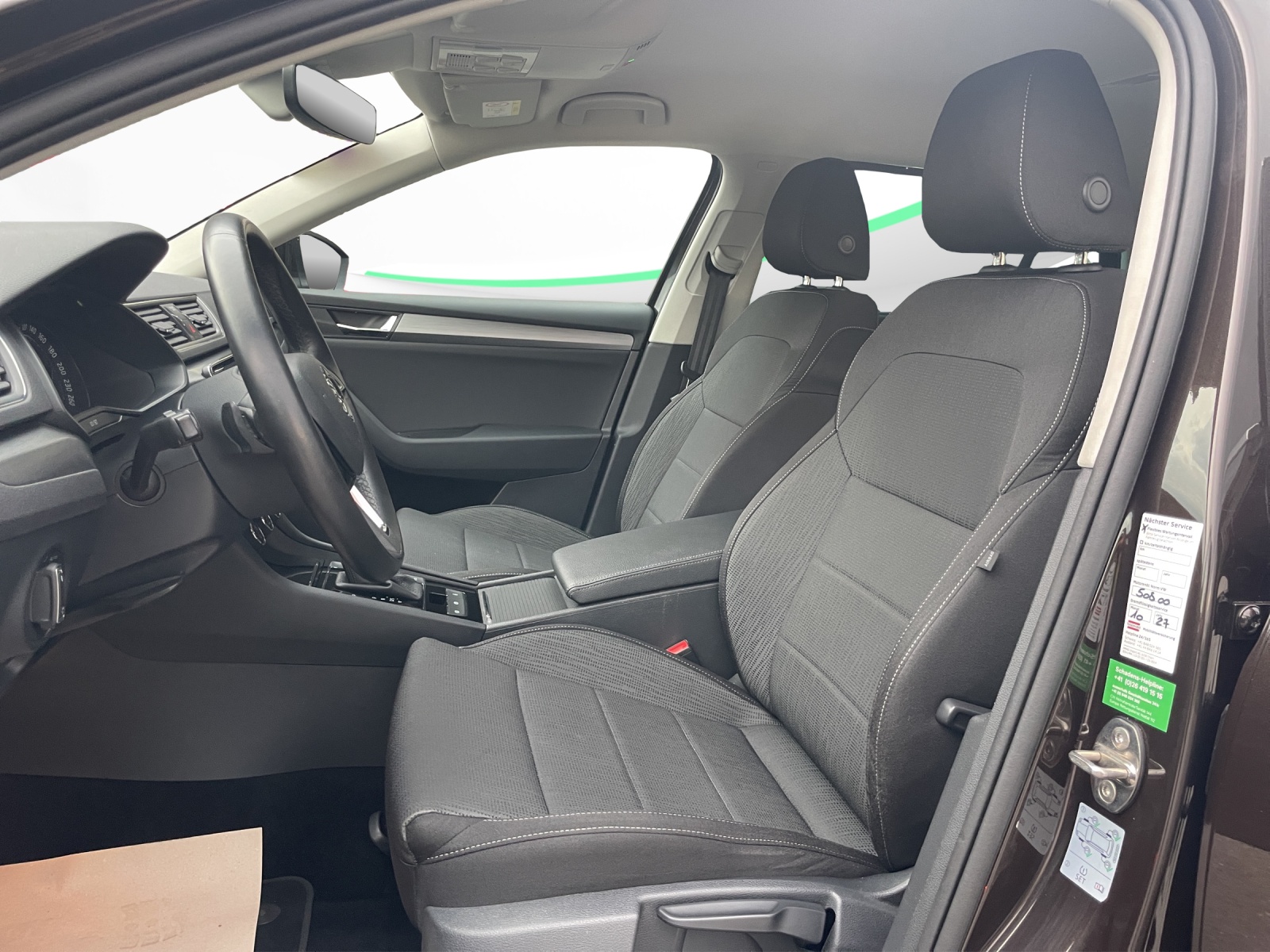 SKODA Superb Combi 1.5 TSI ACT Ambition DSG-image-6