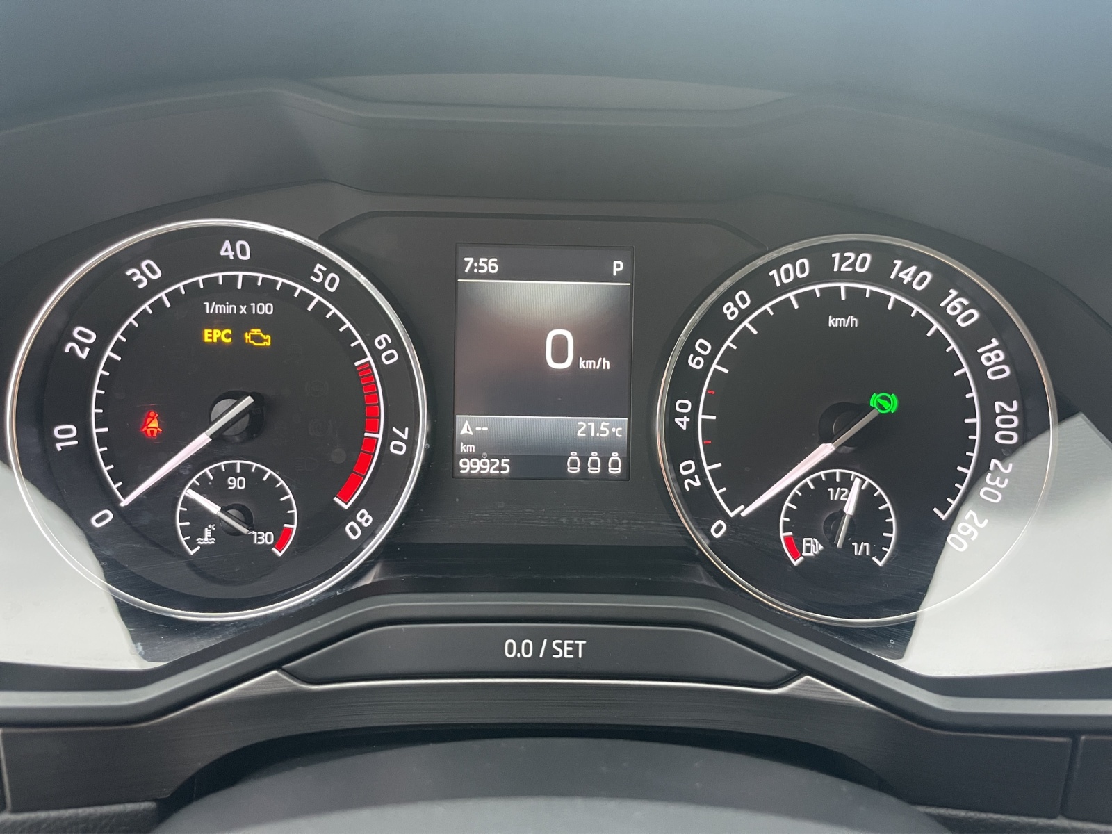 SKODA Superb Combi 1.5 TSI ACT Ambition DSG-image-8