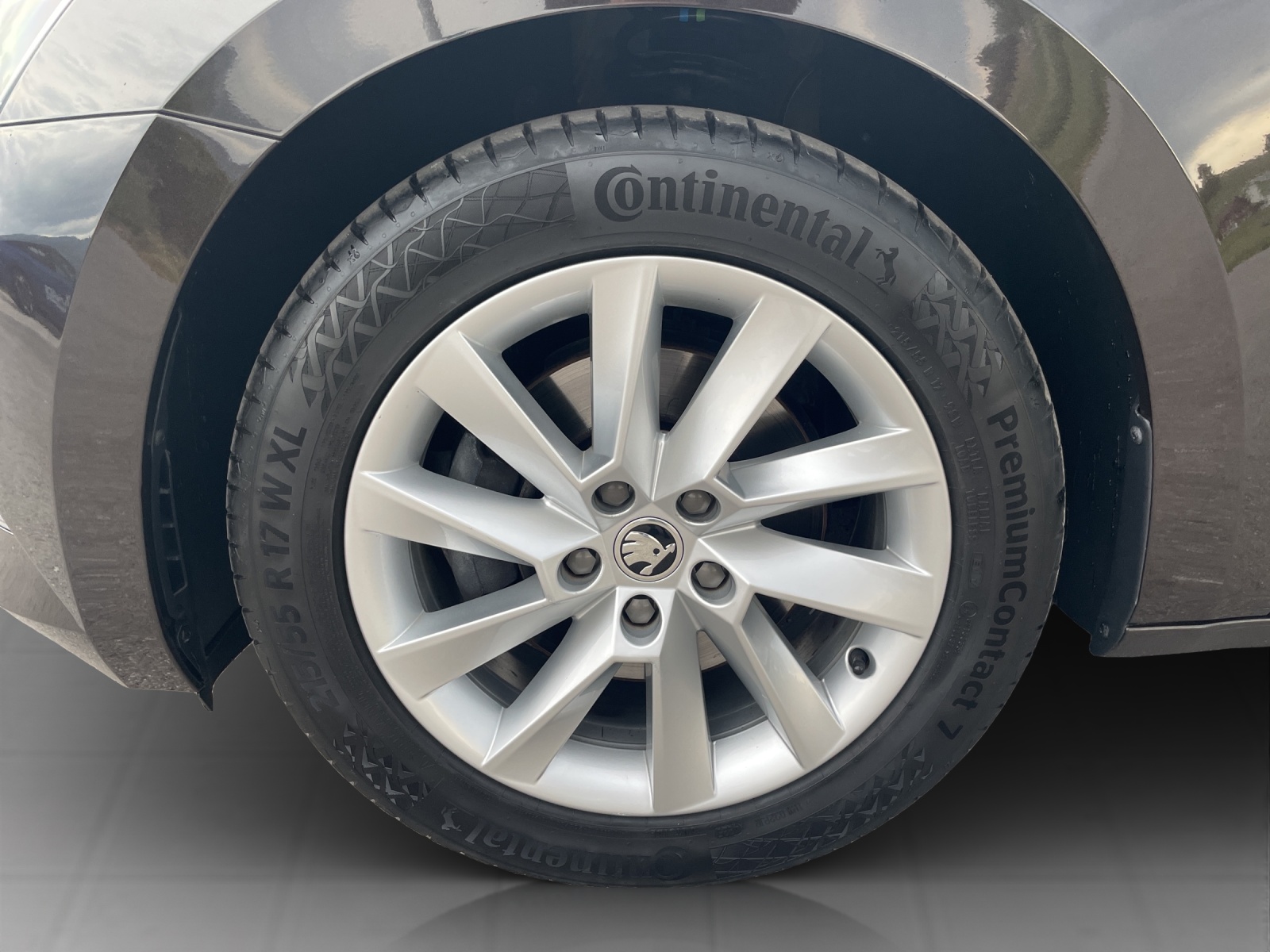 SKODA Superb Combi 1.5 TSI ACT Ambition DSG-image-16