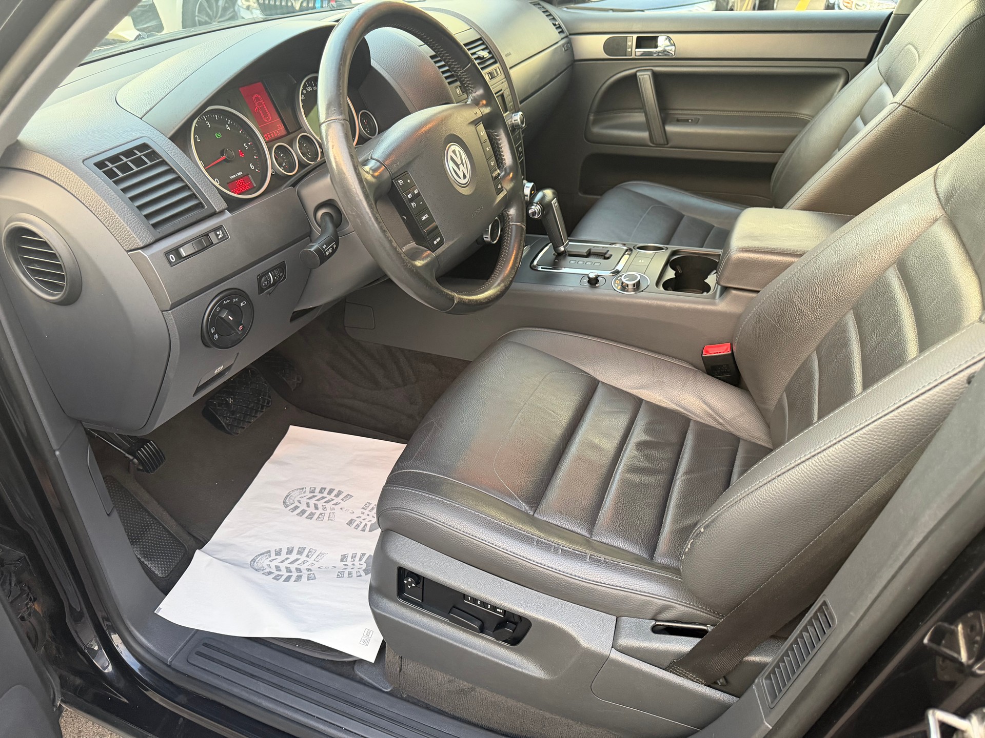 VW Touareg 2.5 TDI-image-7