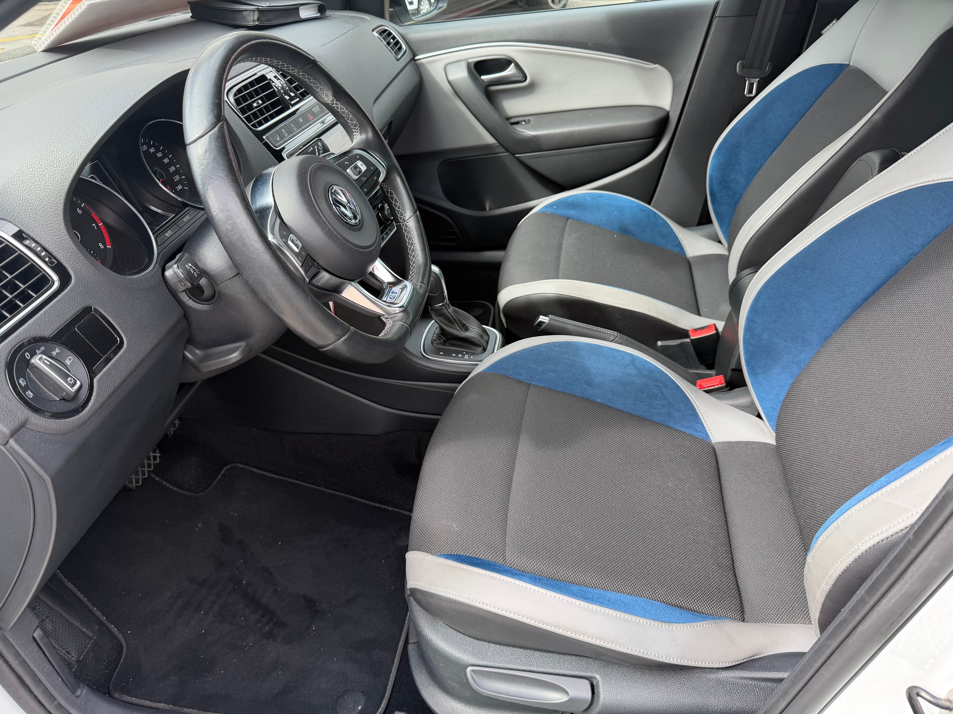 VW Polo 1.4 TSI ACT BlueGT DSG-image-8