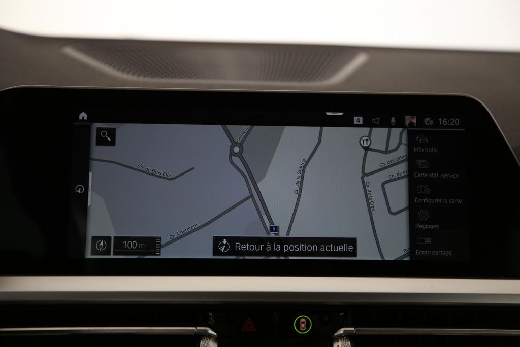 BMW 420i Cabrio-image-8
