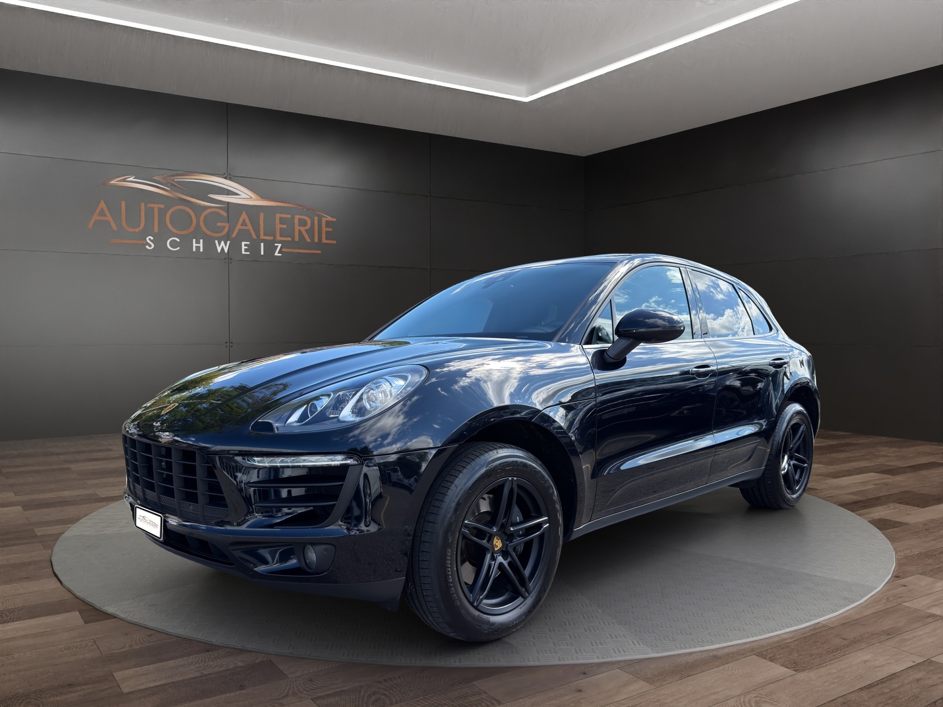 PORSCHE Macan PDK | CH | Swiss Package | Panorama | Sitzbelüftung | Carbon | Memory | DAB |