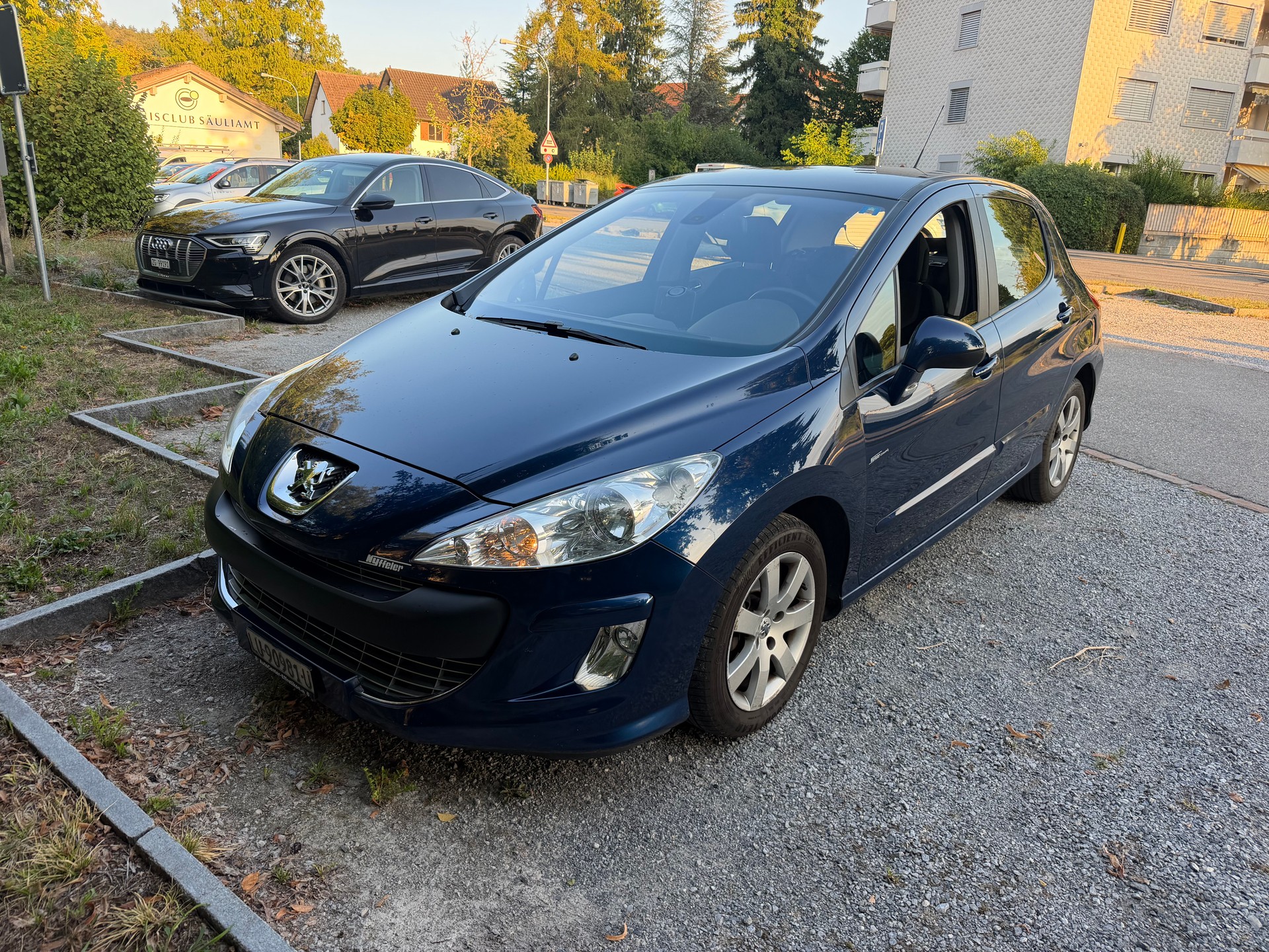 PEUGEOT 308 1.6 HDI Sport-image-1