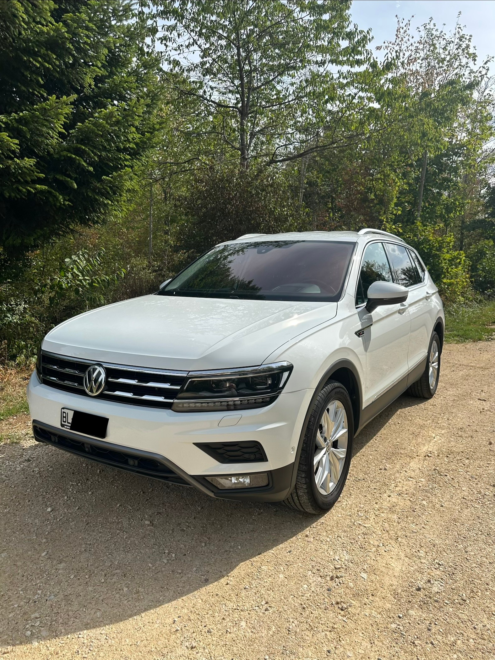 VW TIGUAN 2.0 TSI Comfortline Allspace 4Motion-image-0