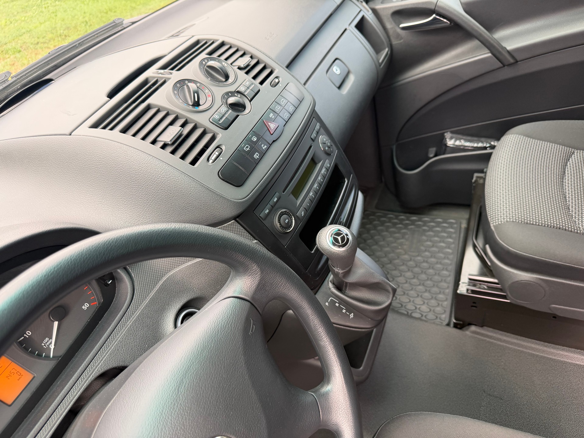MERCEDES-BENZ Vito 116 CDI Blue Efficiency 4Matic A-image-14