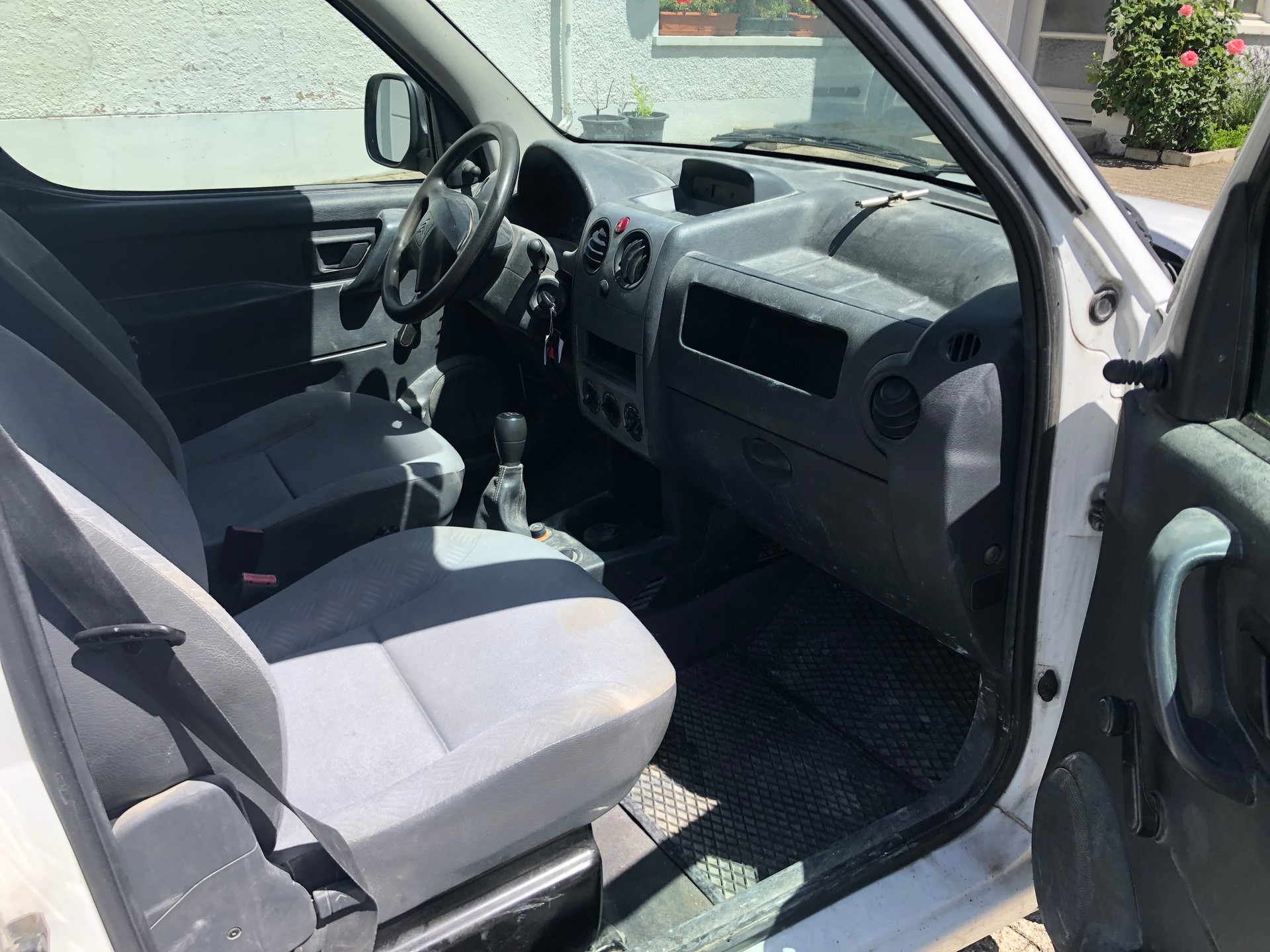 CITROEN Berlingo 1.4 600-image-12