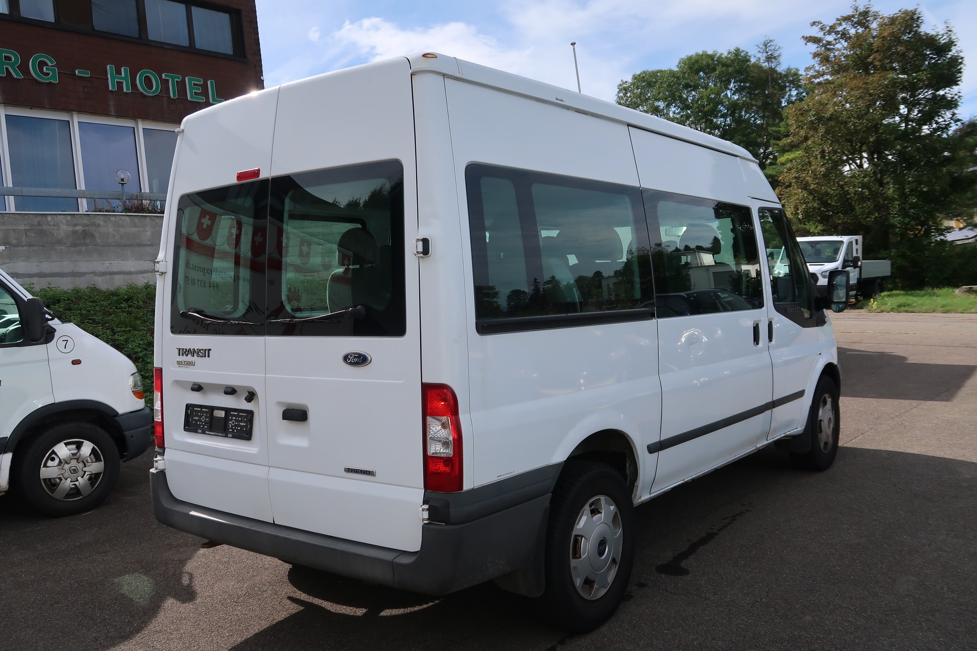 FORD Transit 2.2 TDCi 350 M Trend-image-4
