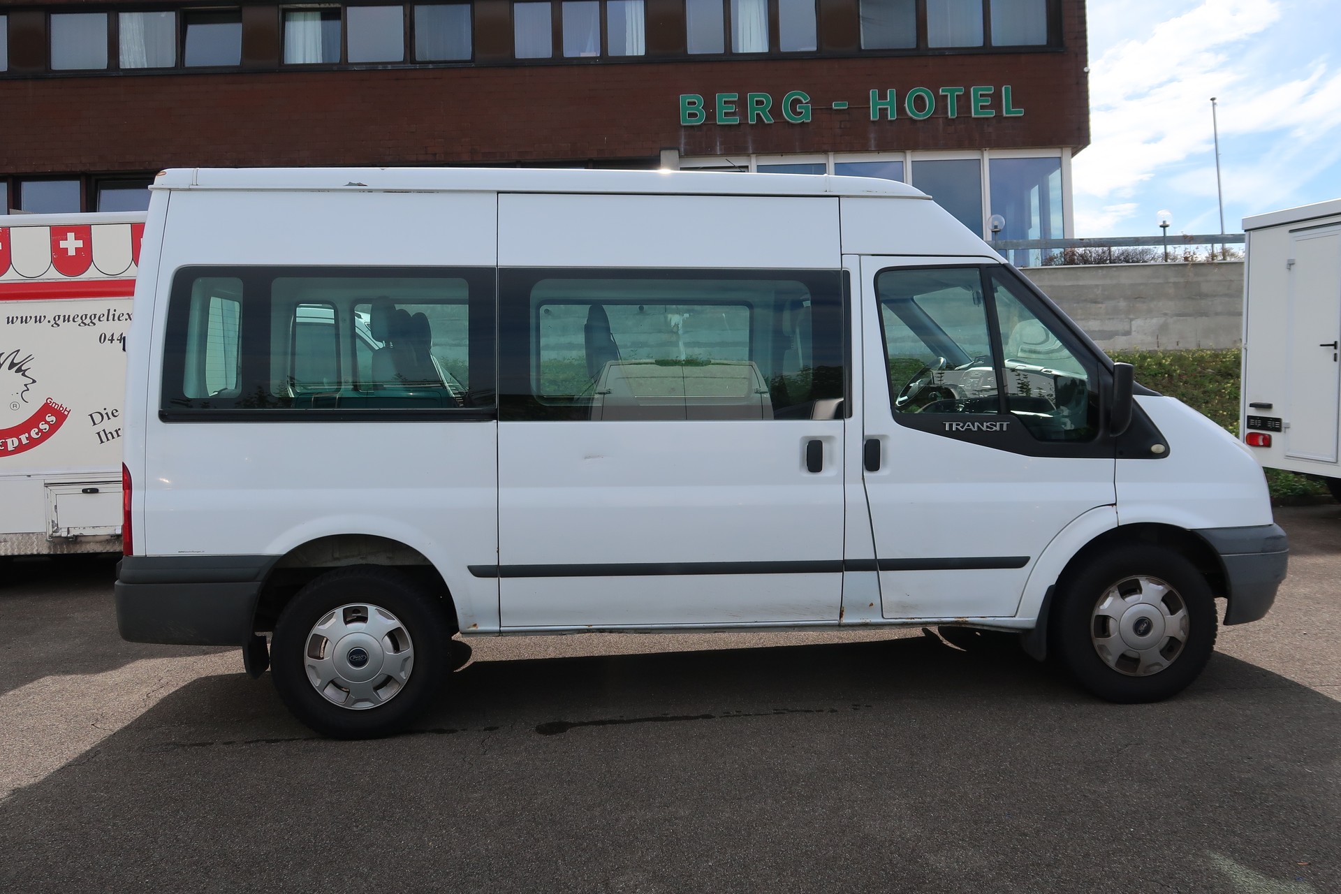 FORD Transit 2.2 TDCi 350 M Trend-image-3