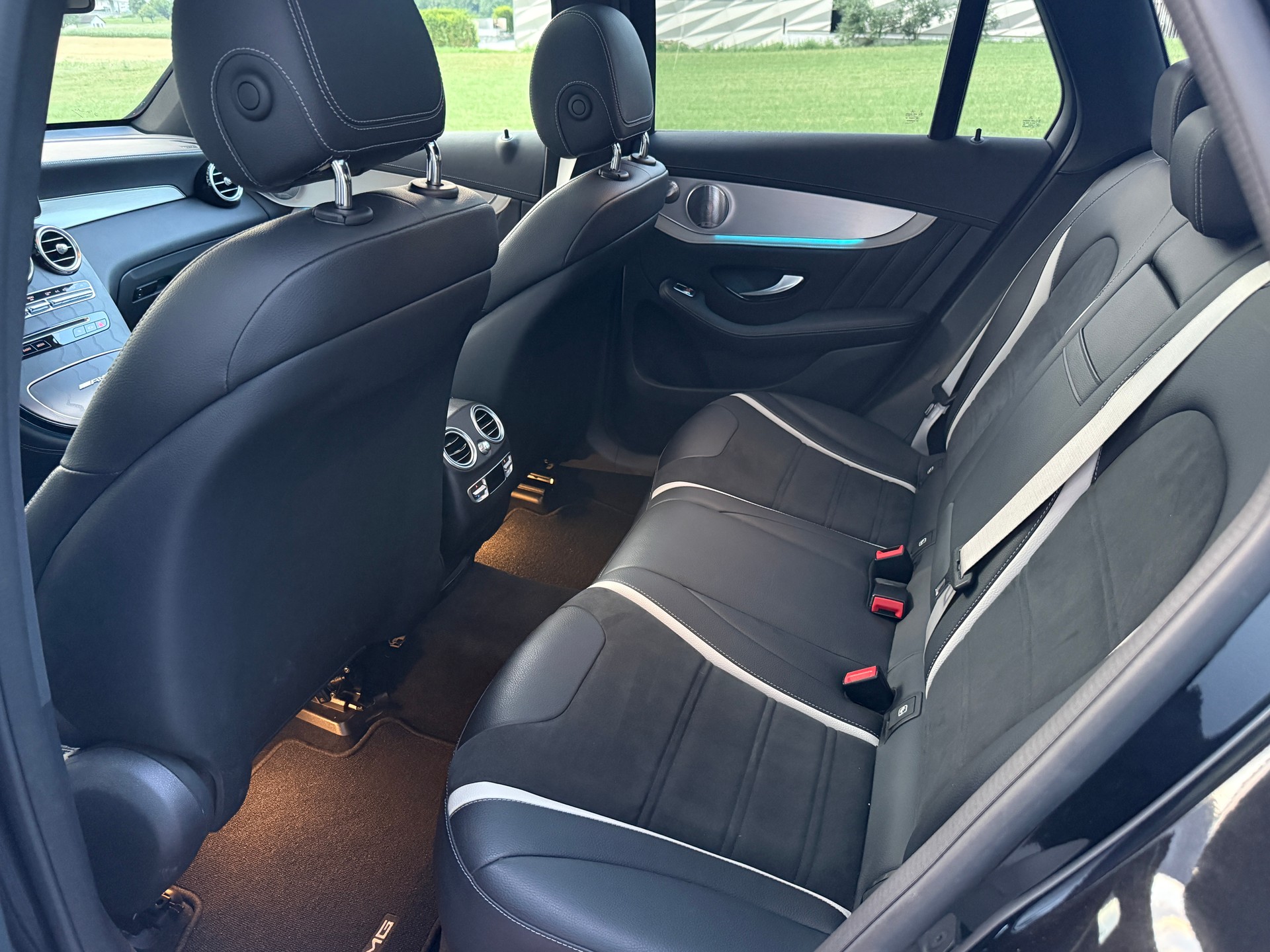 MERCEDES-BENZ GLC 63 S AMG 4Matic+ 9G-Tronic-image-8