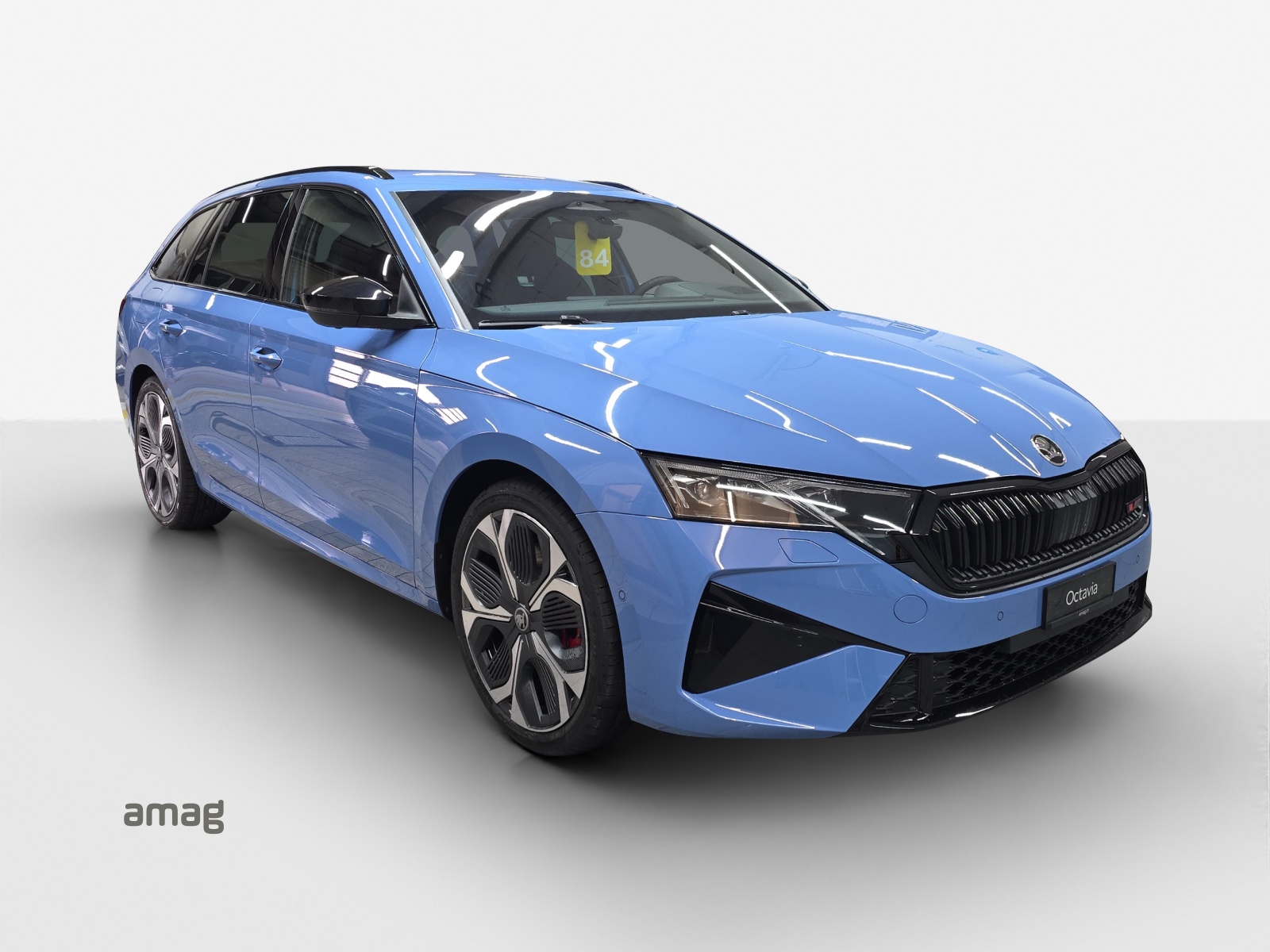 SKODA Octavia Combi 2.0 TSI DSG RS 30 Years Edition-image-5