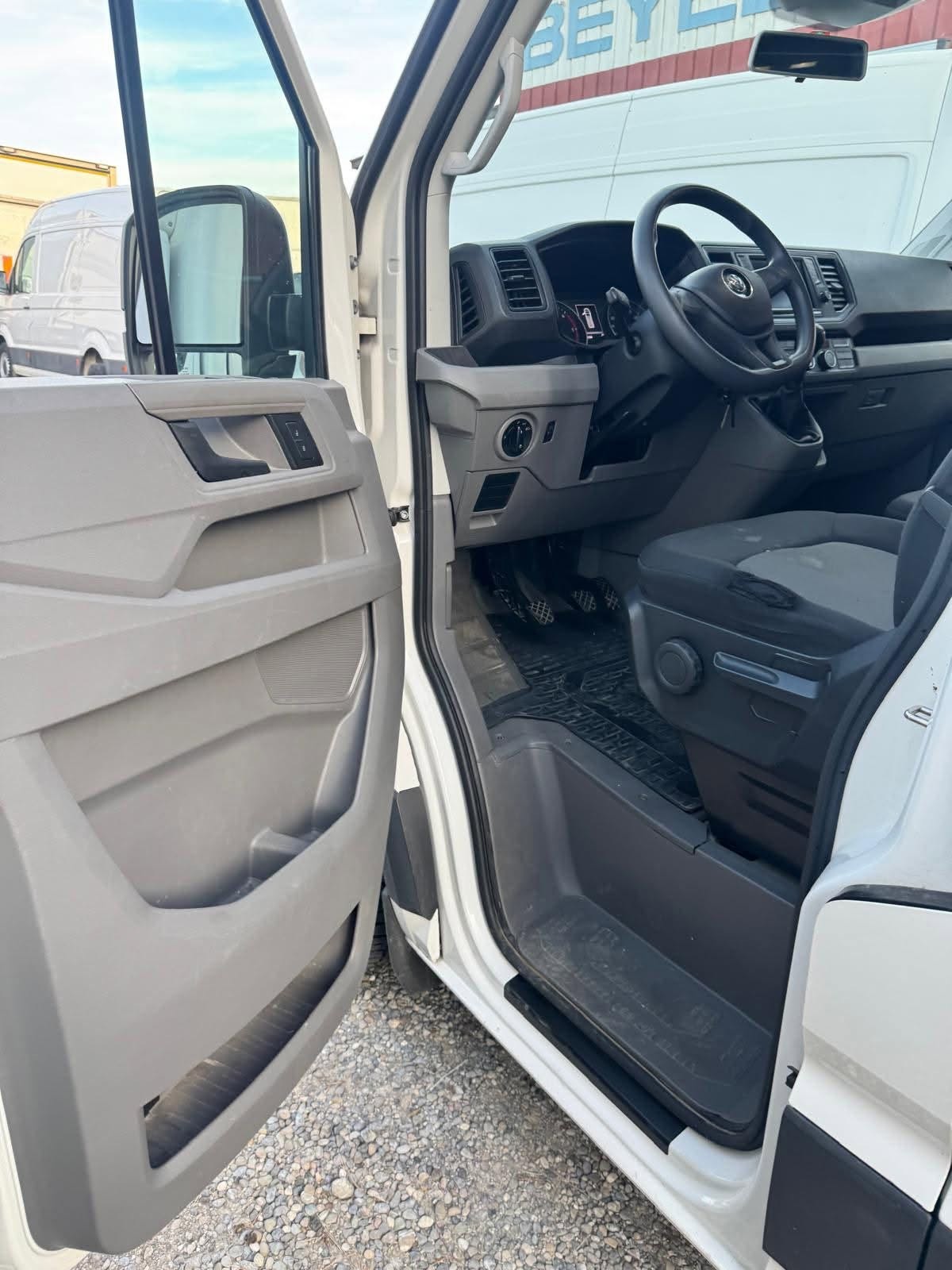 VW Crafter 35 2.0 TDI Mit Werkstatt Einrichtung-image-12