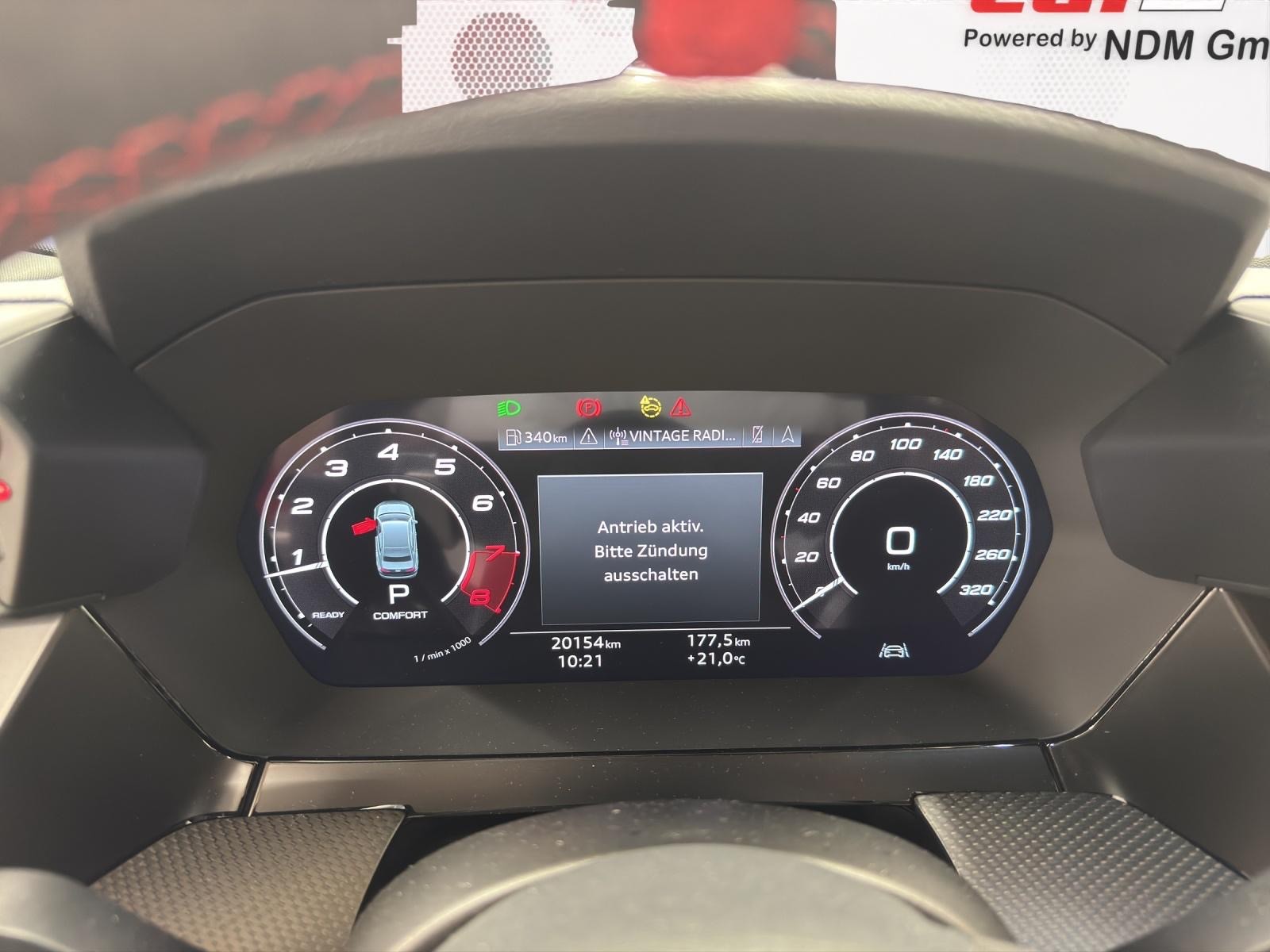 AUDI RS3 Limousine 2.5 TSI quattro S-tronic-image-12