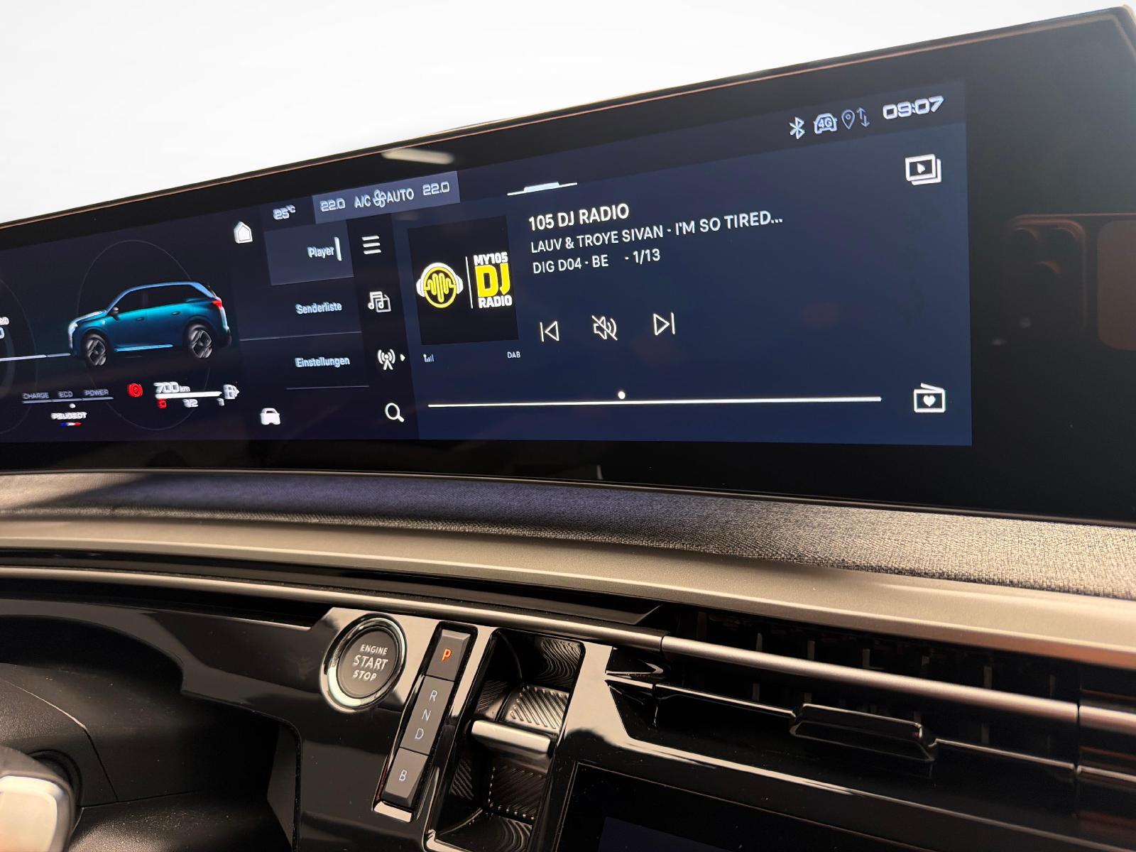 PEUGEOT 5008 1.6 PHEV Allure-image-15