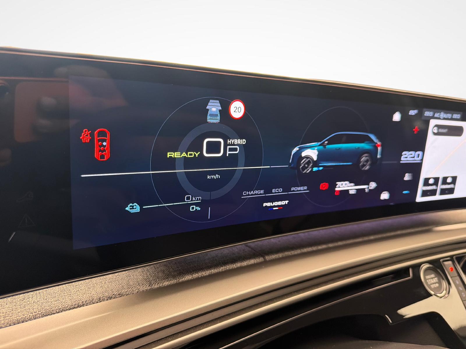 PEUGEOT 5008 1.6 PHEV Allure-image-13