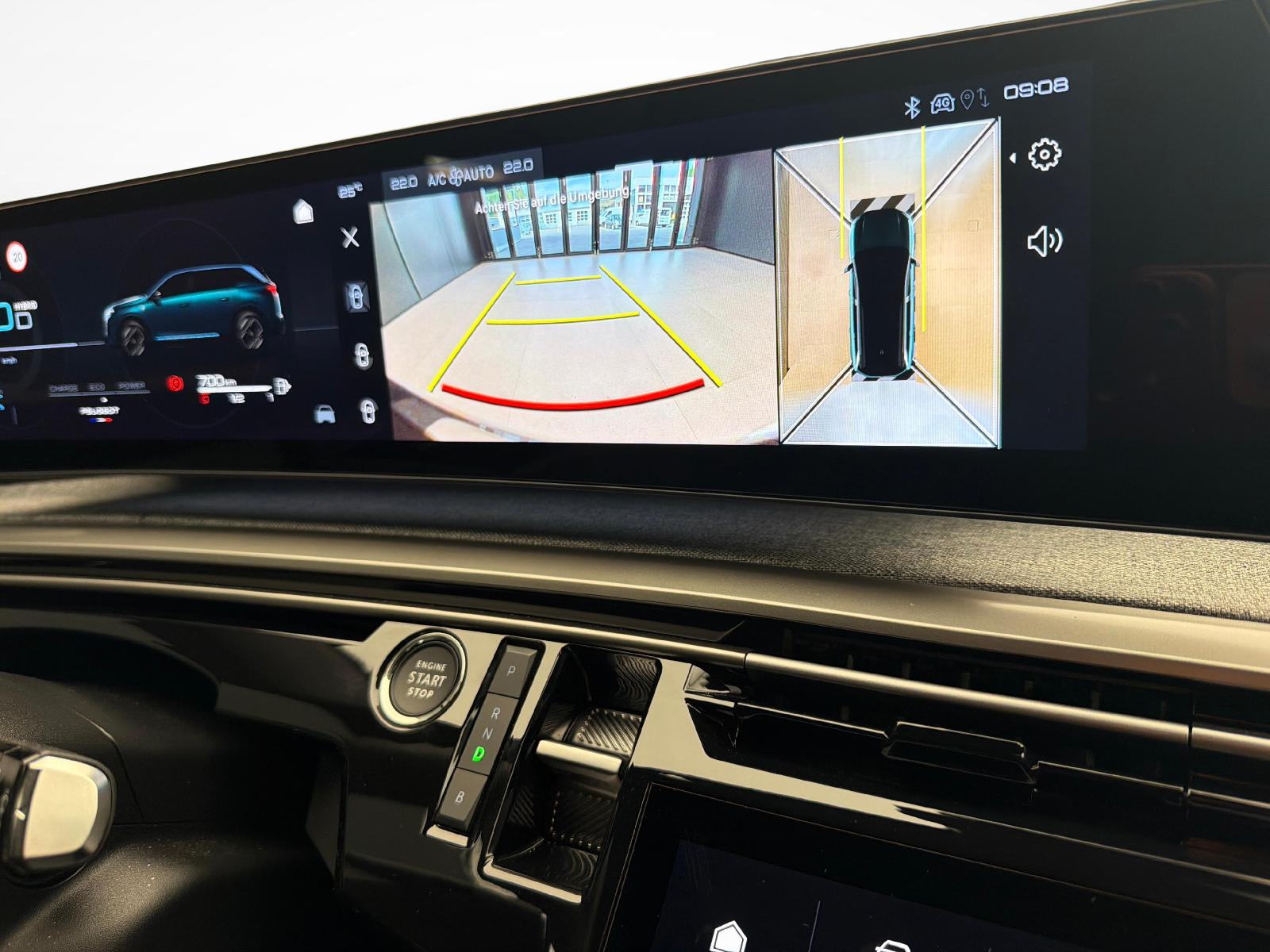 PEUGEOT 5008 1.6 PHEV Allure-image-18