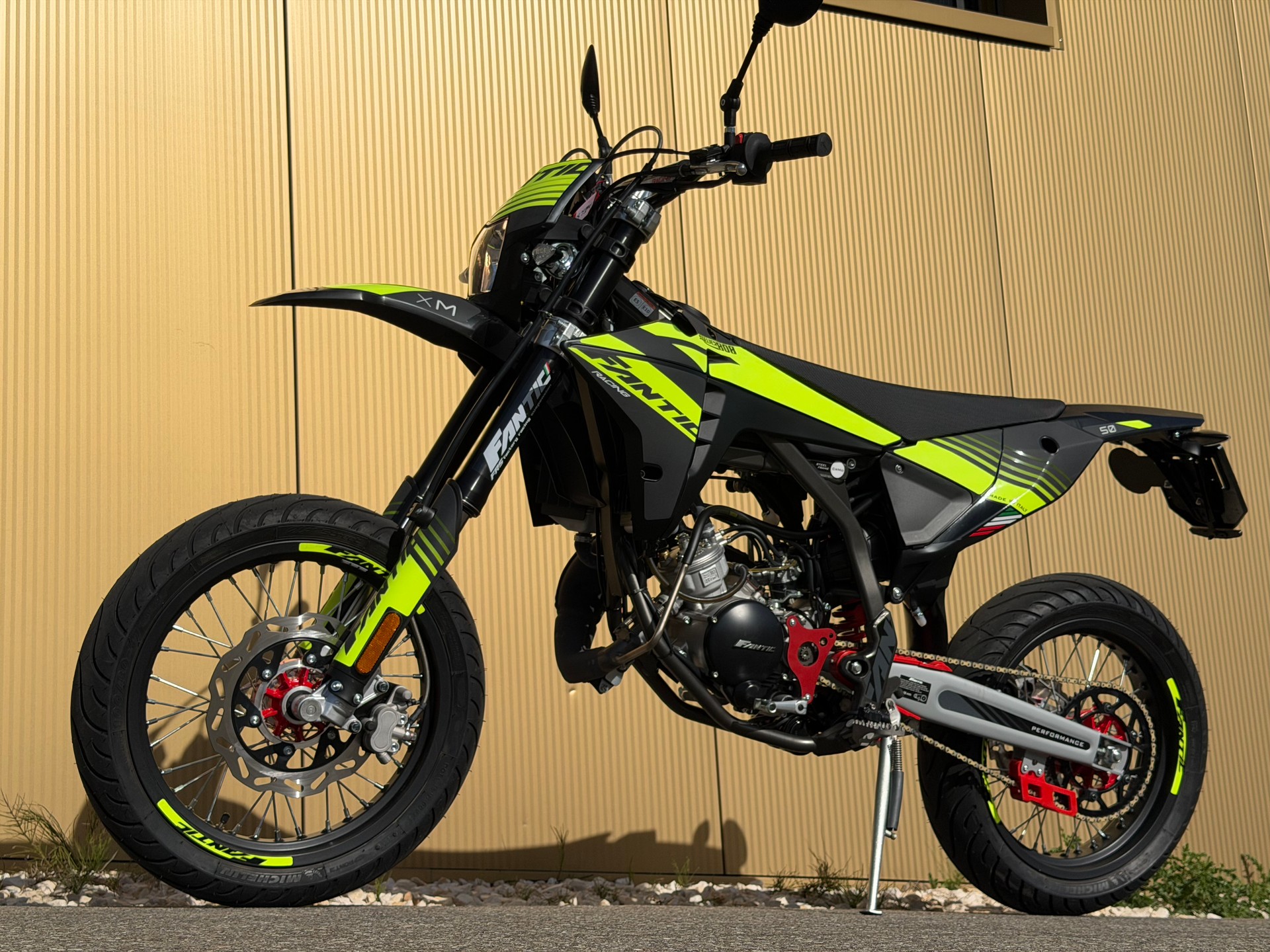 FANTIC Motard 50 Performance PLAQUE JAUNE 45 KM/H-image-9