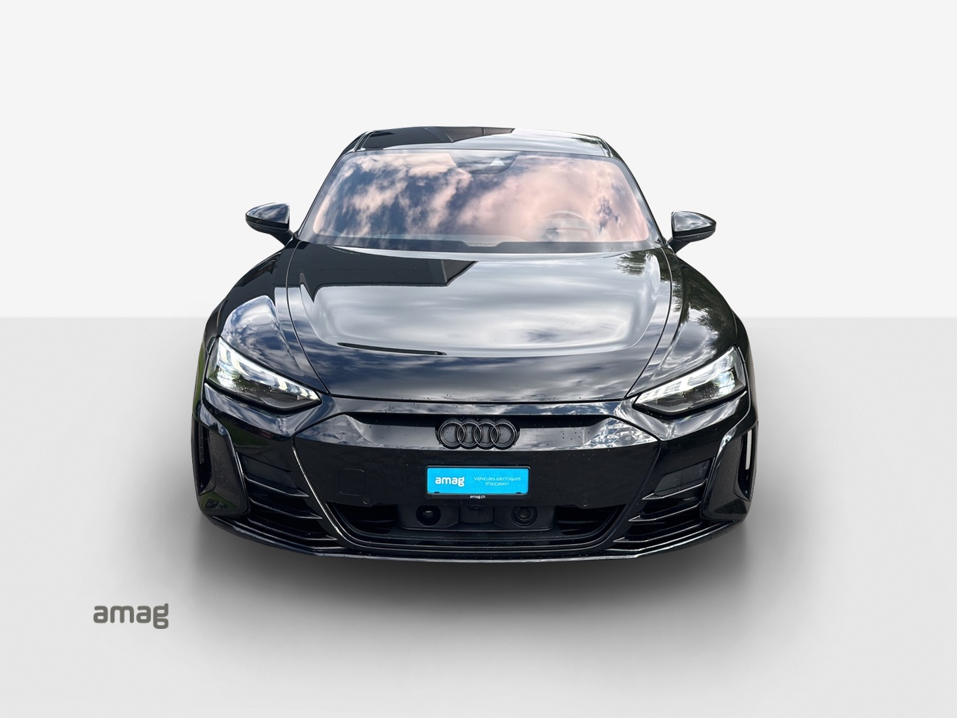 AUDI e-tron GT quattro-image-7