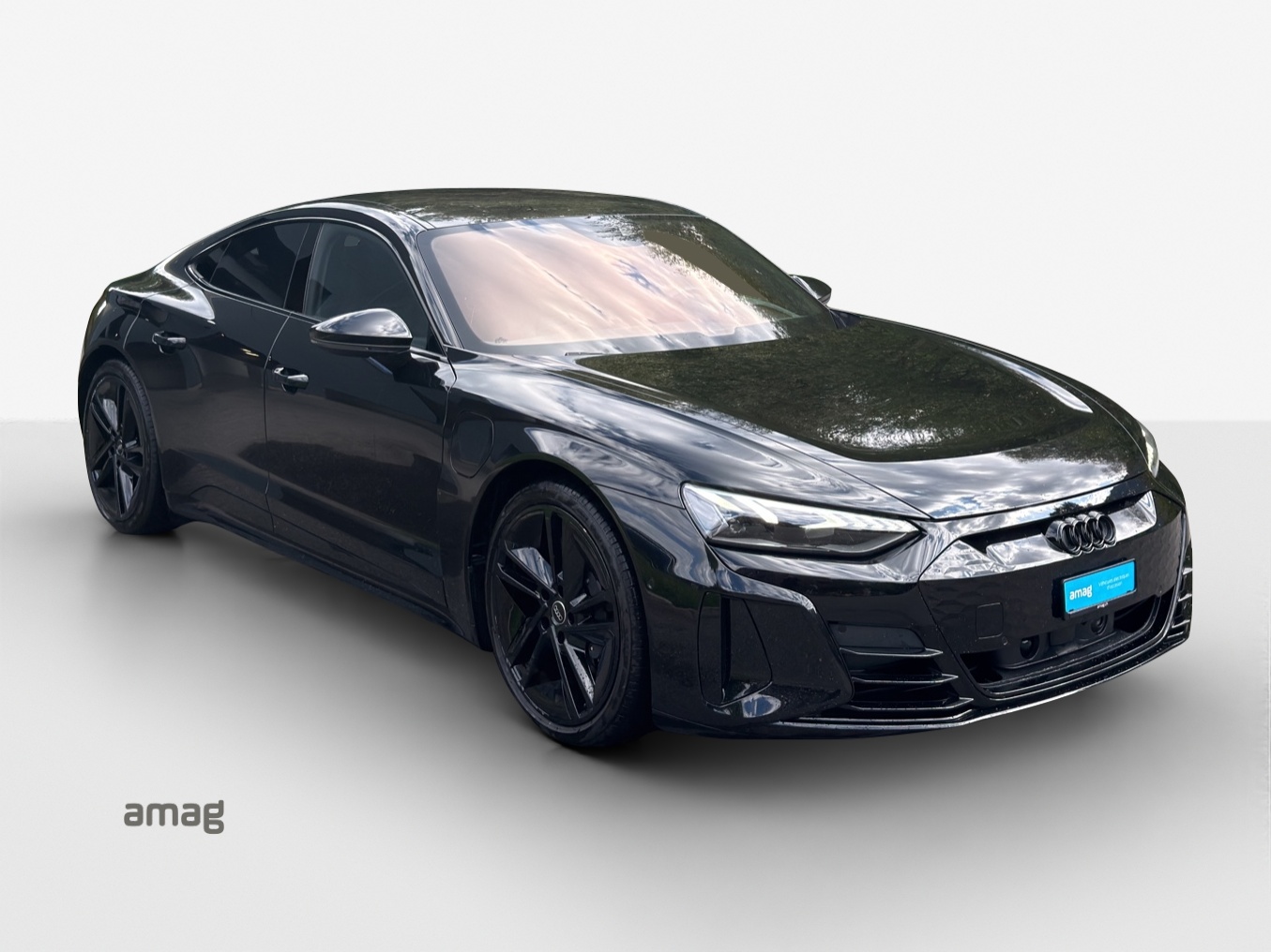 AUDI e-tron GT quattro-image-6