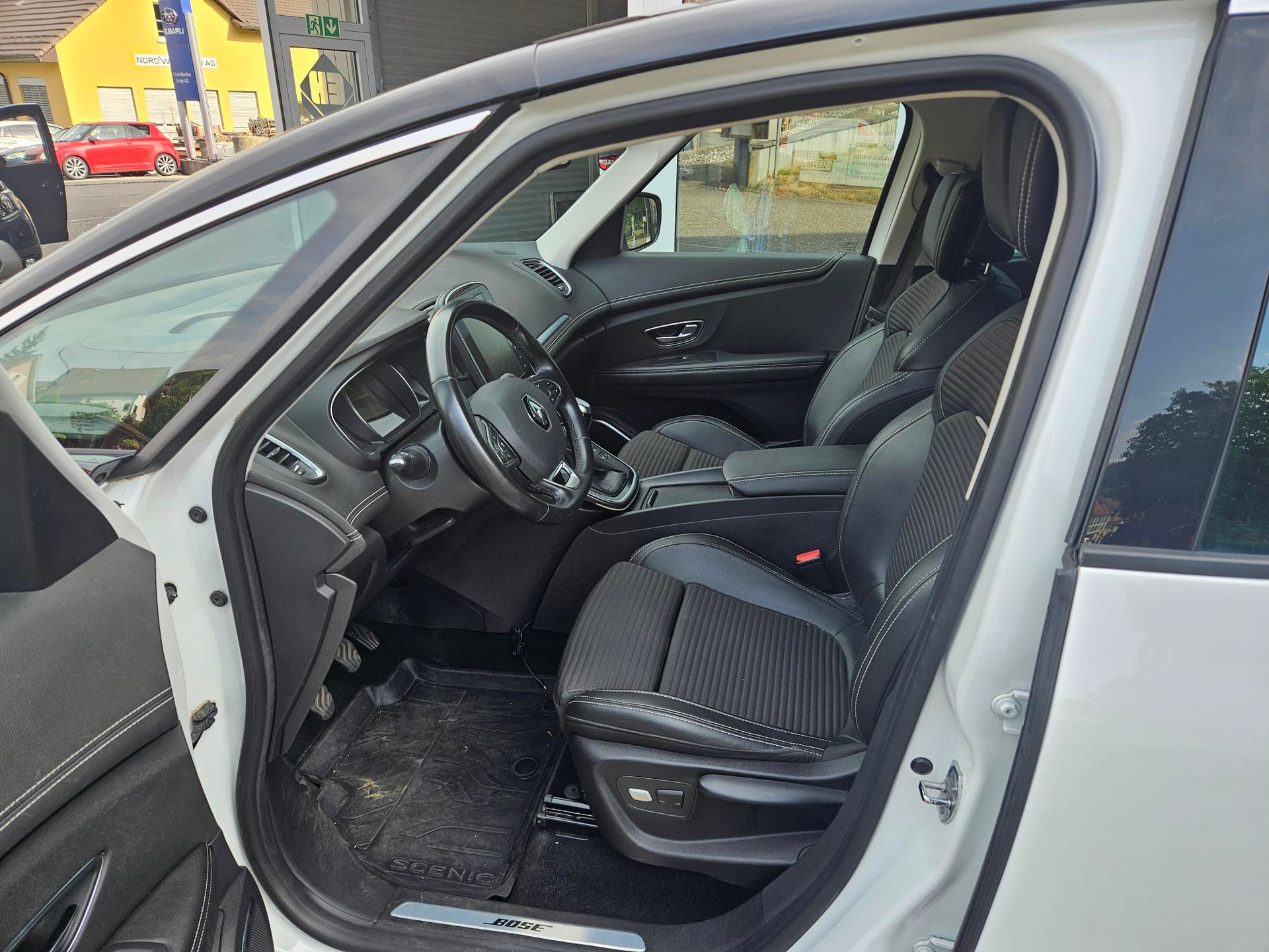 RENAULT Scénic 1.6 dCi Bose-image-7