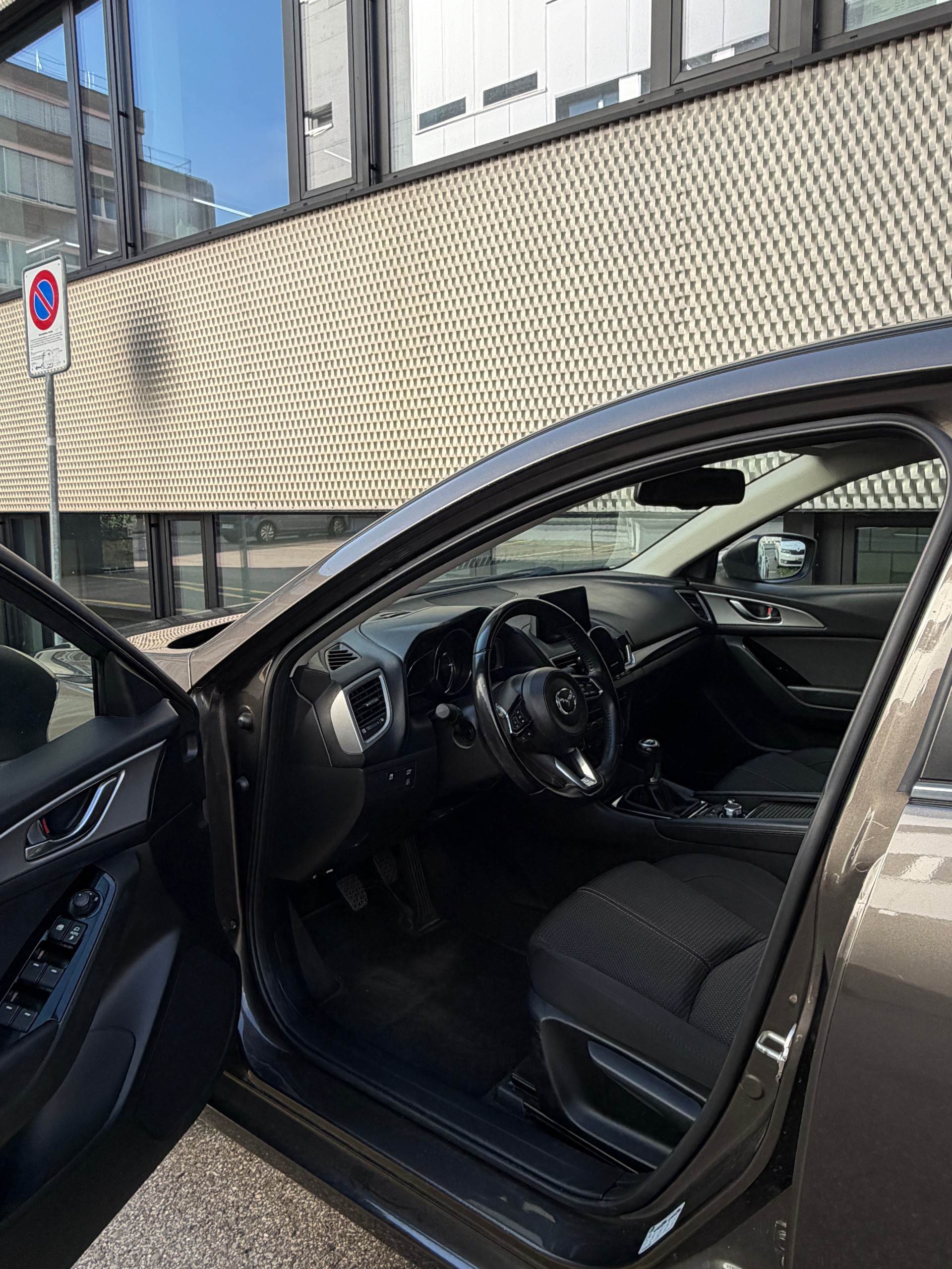 MAZDA 3 SKYACTIV-G 120 Ambition Plus-image-10