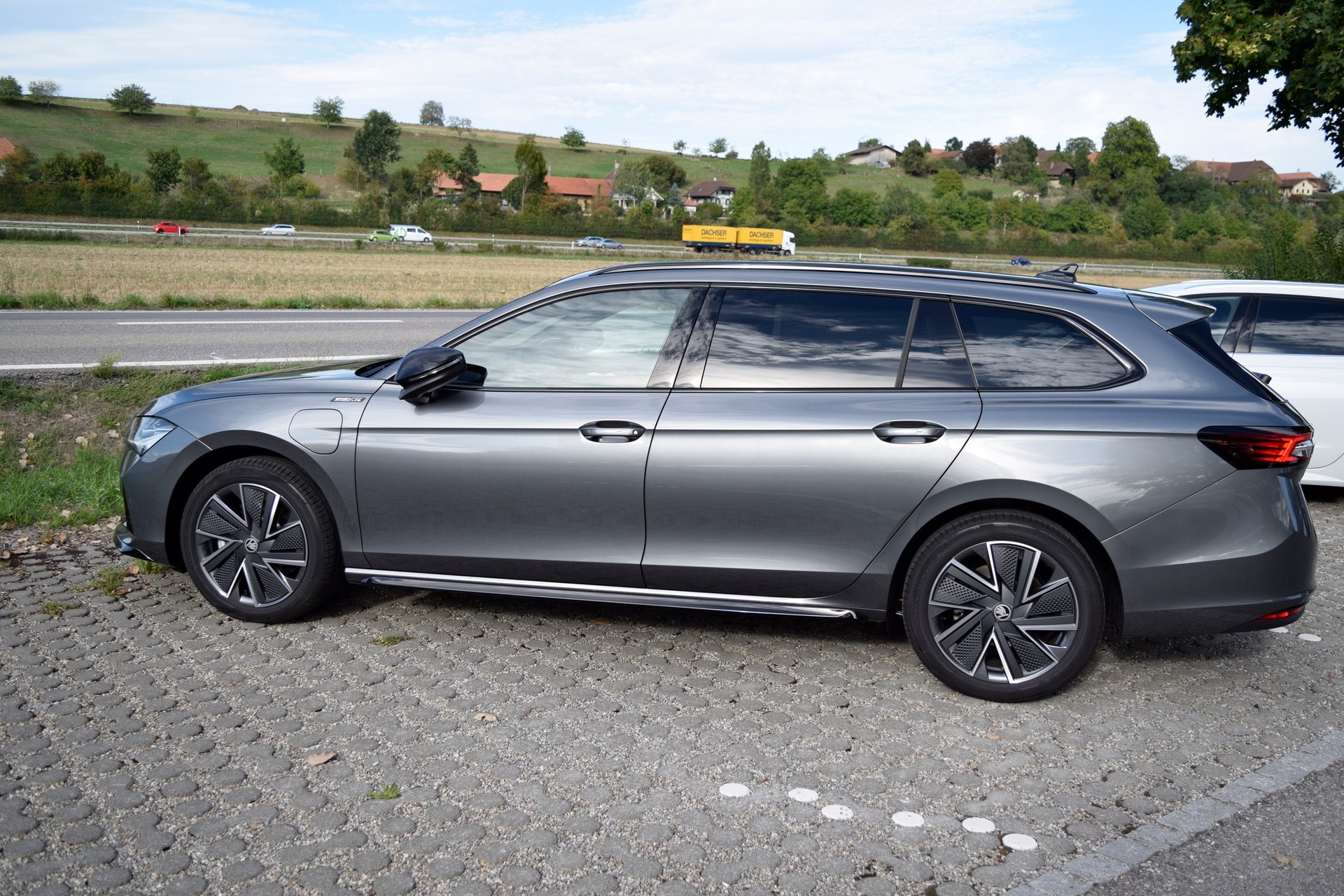 SKODA SUPERB 1.5 TSI PHEV Sportline DSG-image-3