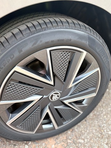 SKODA SUPERB 1.5 TSI PHEV Sportline DSG-image-13