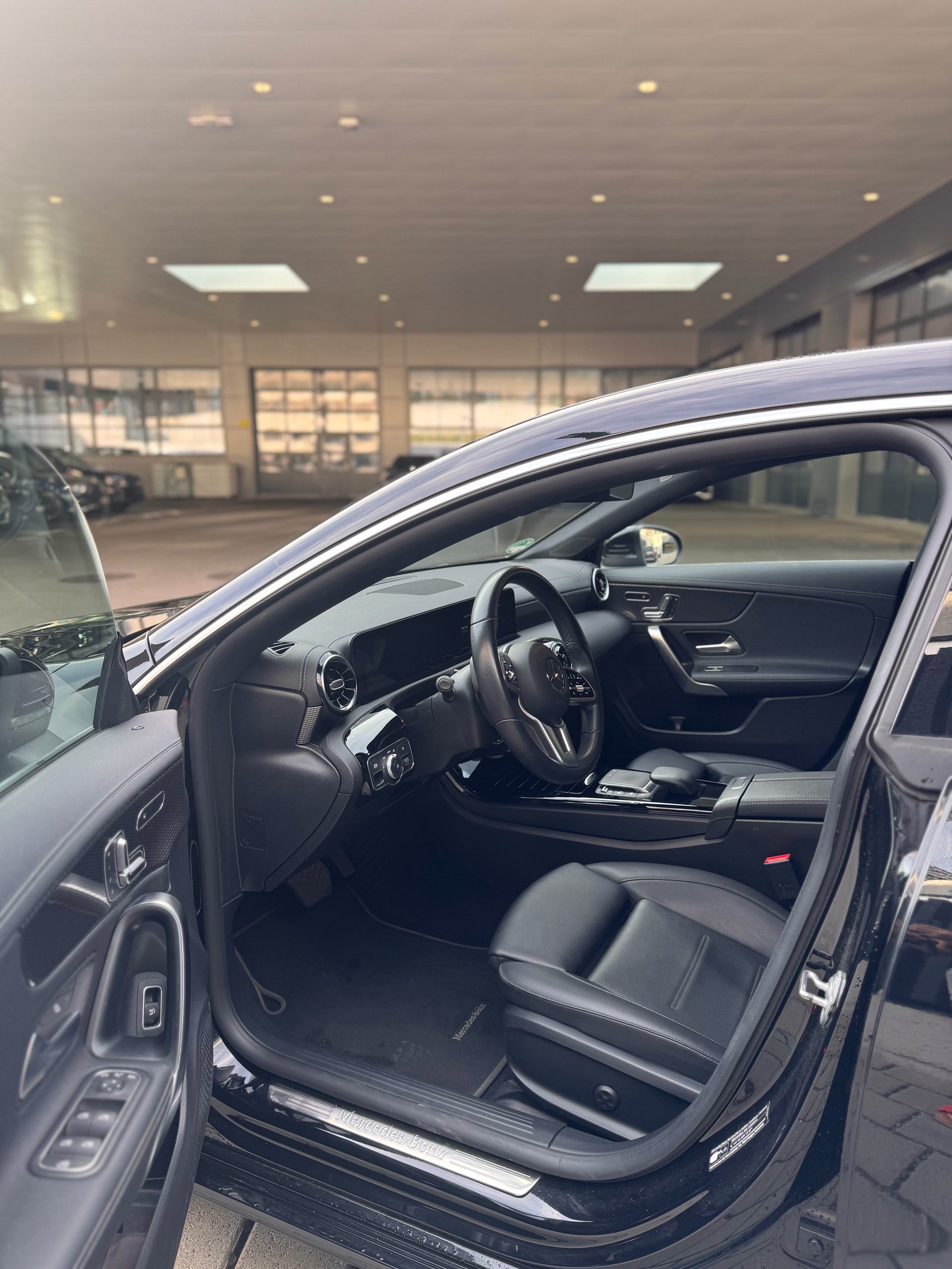 MERCEDES-BENZ CLA 200 Progressive-image-7