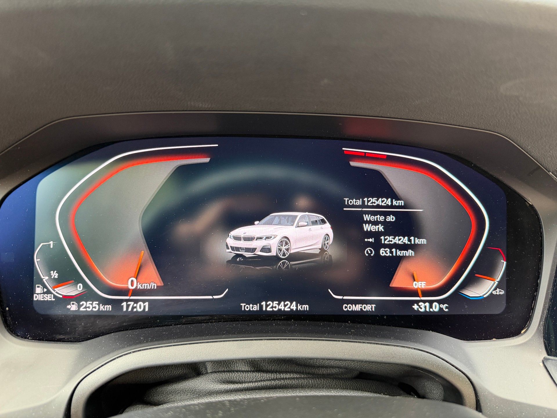 BMW 330d xDrive 48V Touring Pure M Sport Steptronic-image-12