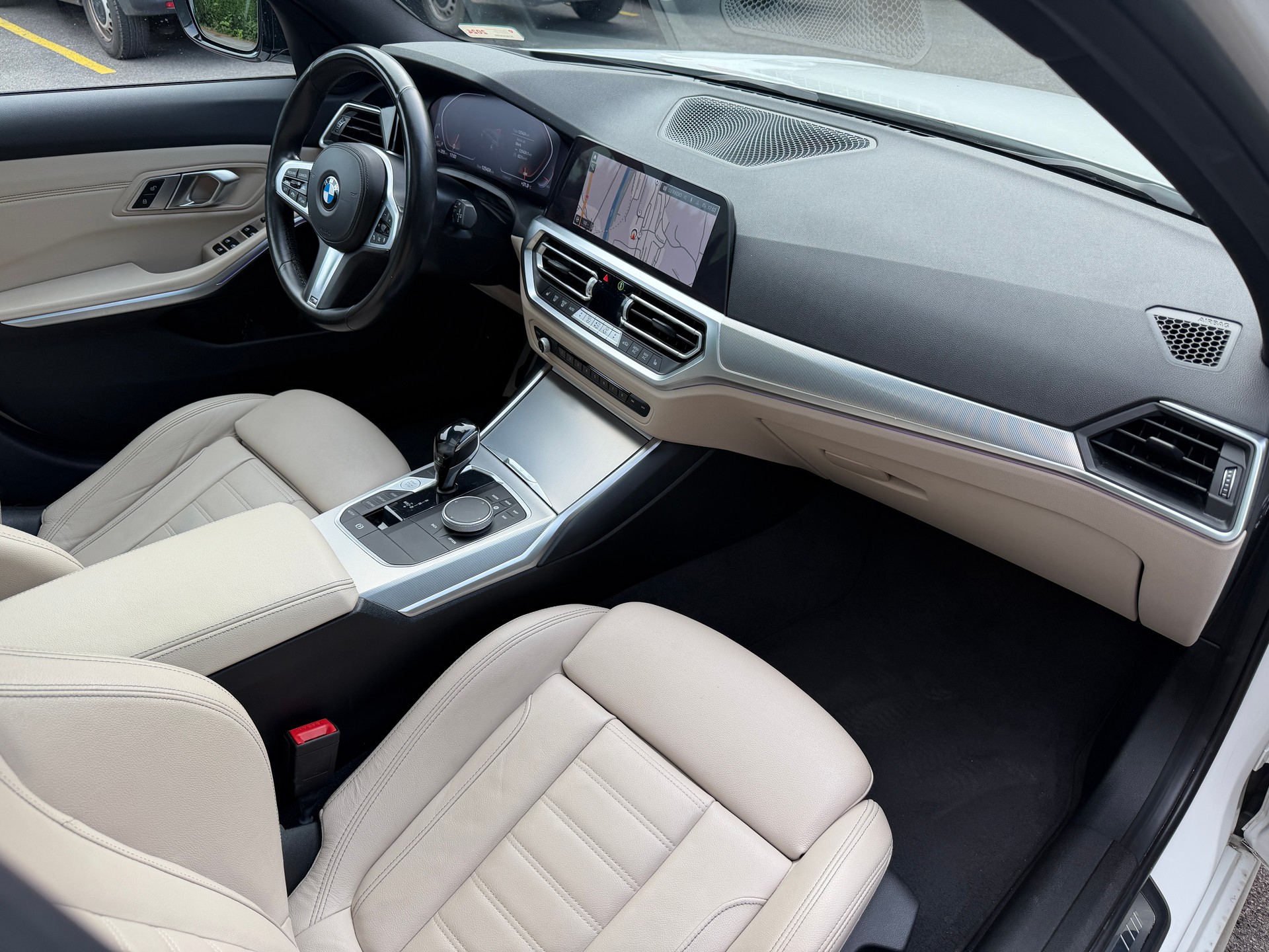 BMW 330d xDrive 48V Touring Pure M Sport Steptronic-image-10