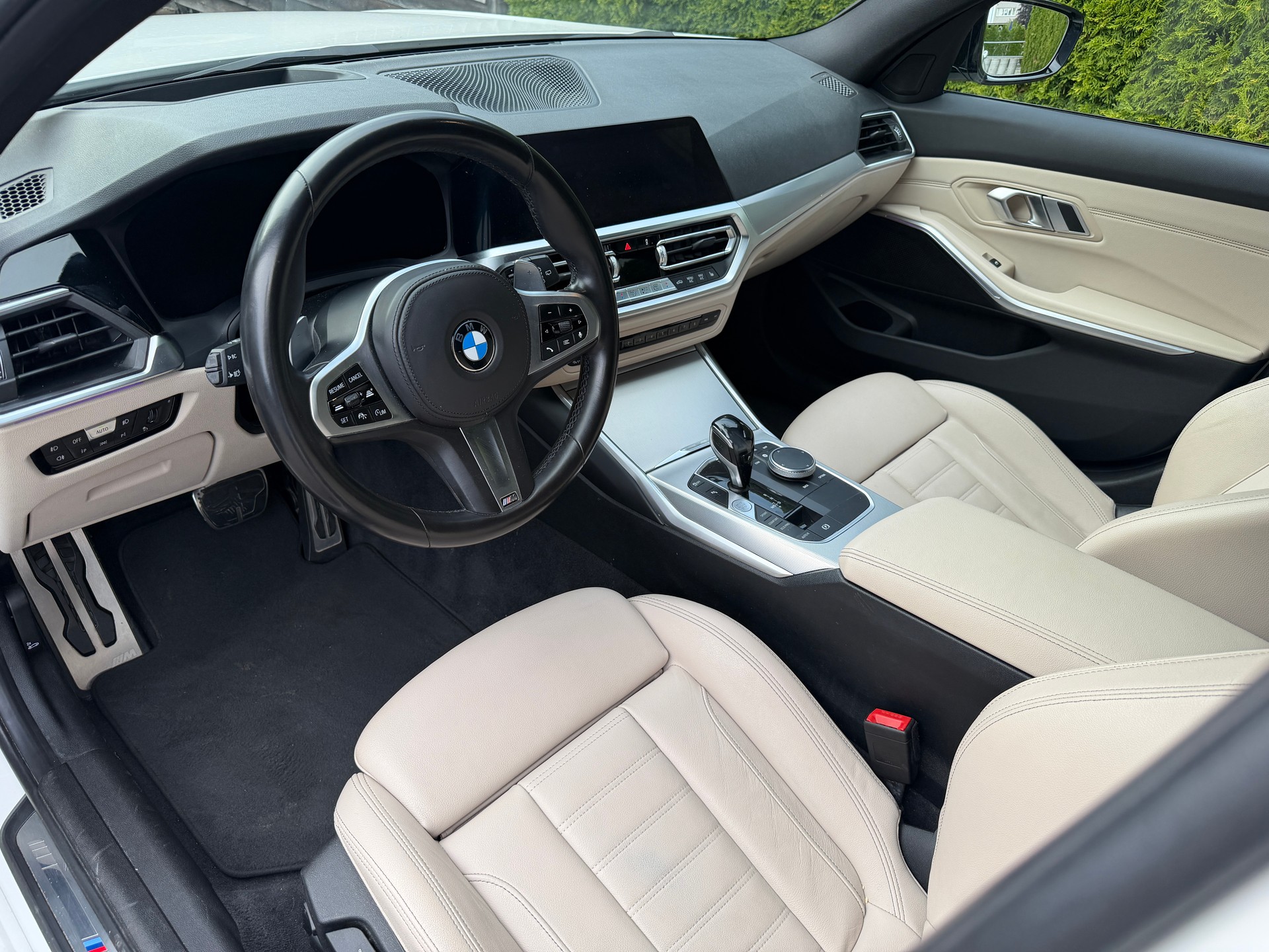 BMW 330d xDrive 48V Touring Pure M Sport Steptronic-image-8